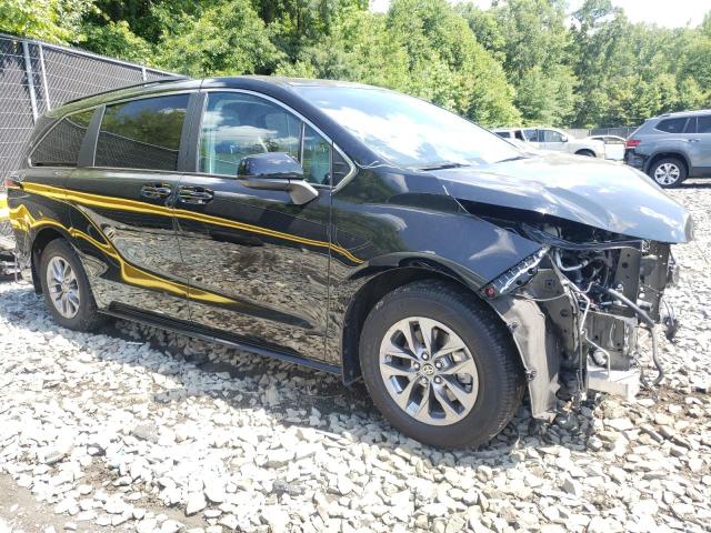 Photo 3 VIN: 5TDBRKEC8PS179232 - TOYOTA SIENNA LE 