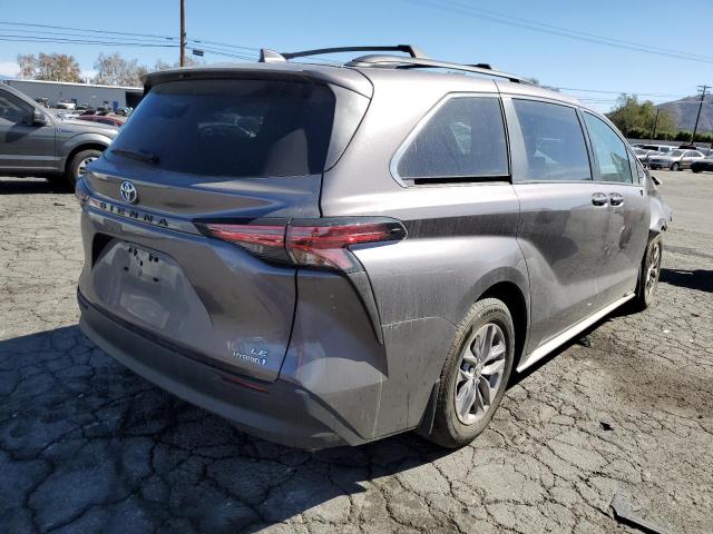 Photo 3 VIN: 5TDBRKECXNS092915 - TOYOTA SIENNA LE 