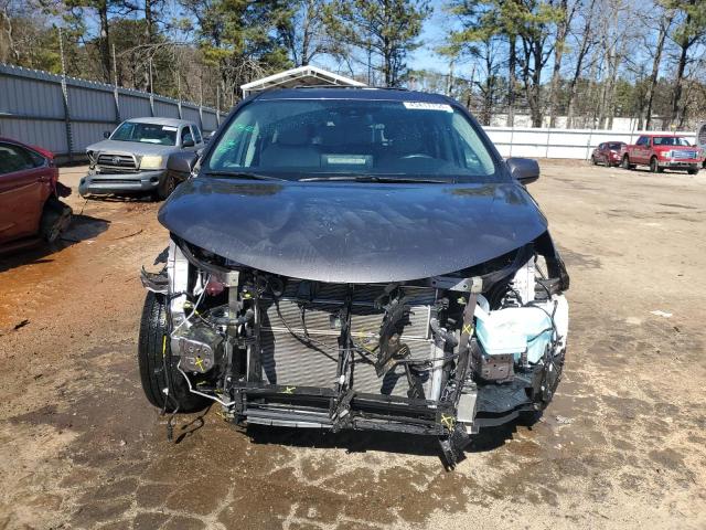 Photo 4 VIN: 5TDBSKFC1MS020471 - TOYOTA SIENNA LE 