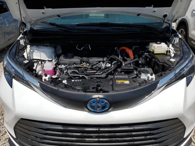 Photo 11 VIN: 5TDBSKFC2RS117508 - TOYOTA SIENNA LE 