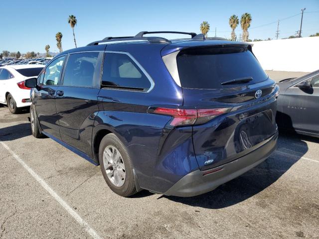 Photo 2 VIN: 5TDBSKFC8NS063030 - TOYOTA SIENNA LE 