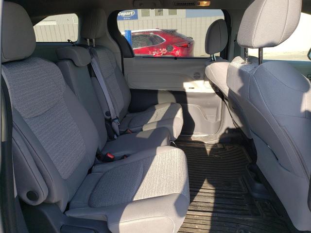 Photo 10 VIN: 5TDBSKFCXMS040136 - TOYOTA SIENNA LE 