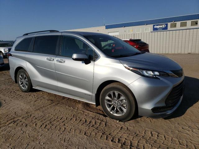 Photo 3 VIN: 5TDBSKFCXMS040136 - TOYOTA SIENNA LE 