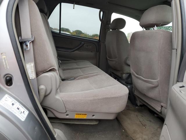 Photo 9 VIN: 5TDBT44A04S220672 - TOYOTA SEQUOIA SR 