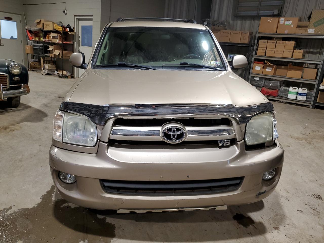 Photo 4 VIN: 5TDBT44A05S238171 - TOYOTA SEQUOIA 