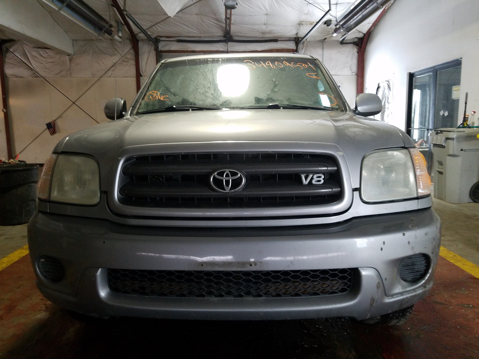 Photo 8 VIN: 5TDBT44A22S122692 - TOYOTA SEQUOIA SR 