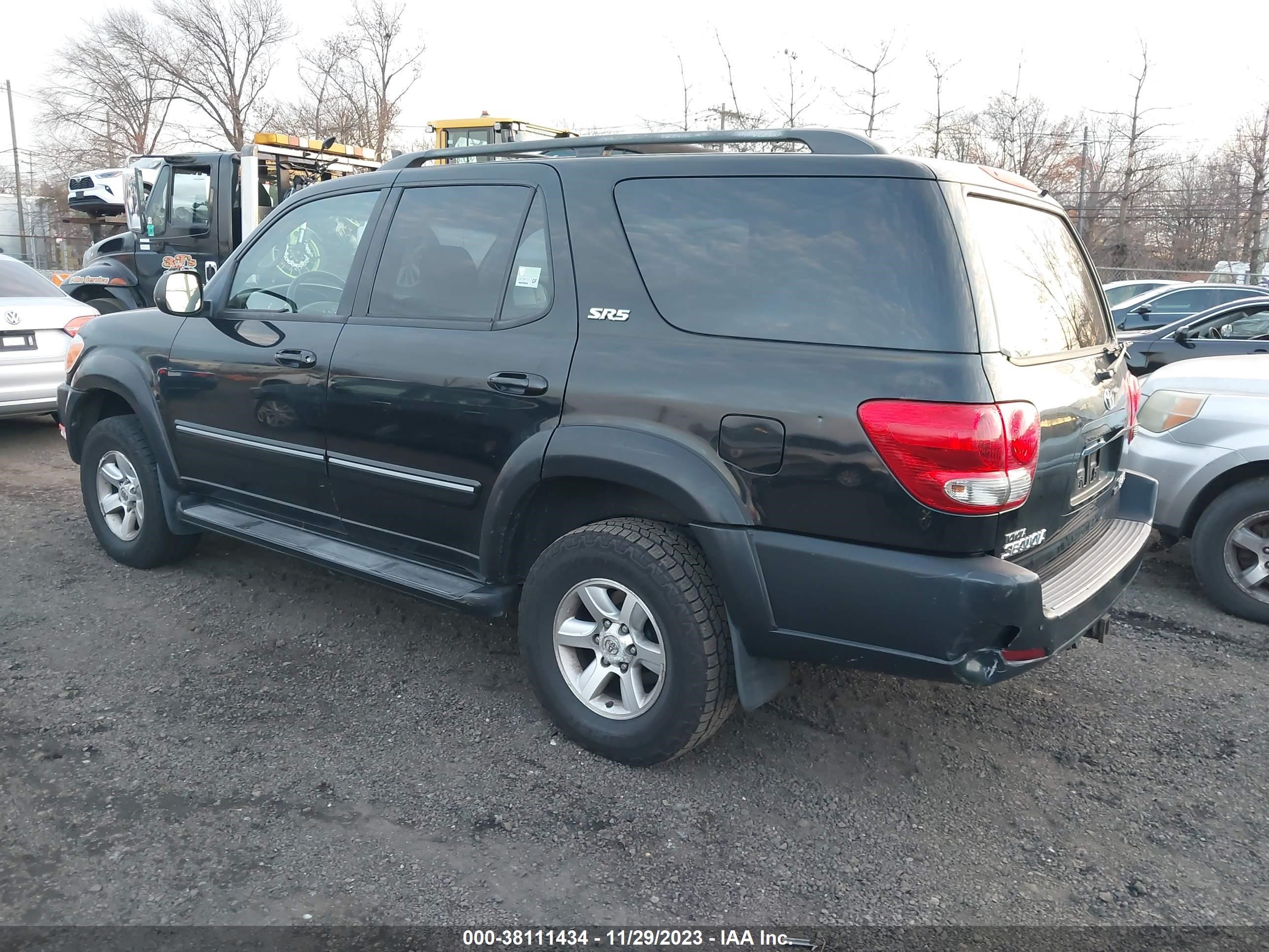 Photo 2 VIN: 5TDBT44A26S266572 - TOYOTA SEQUOIA 