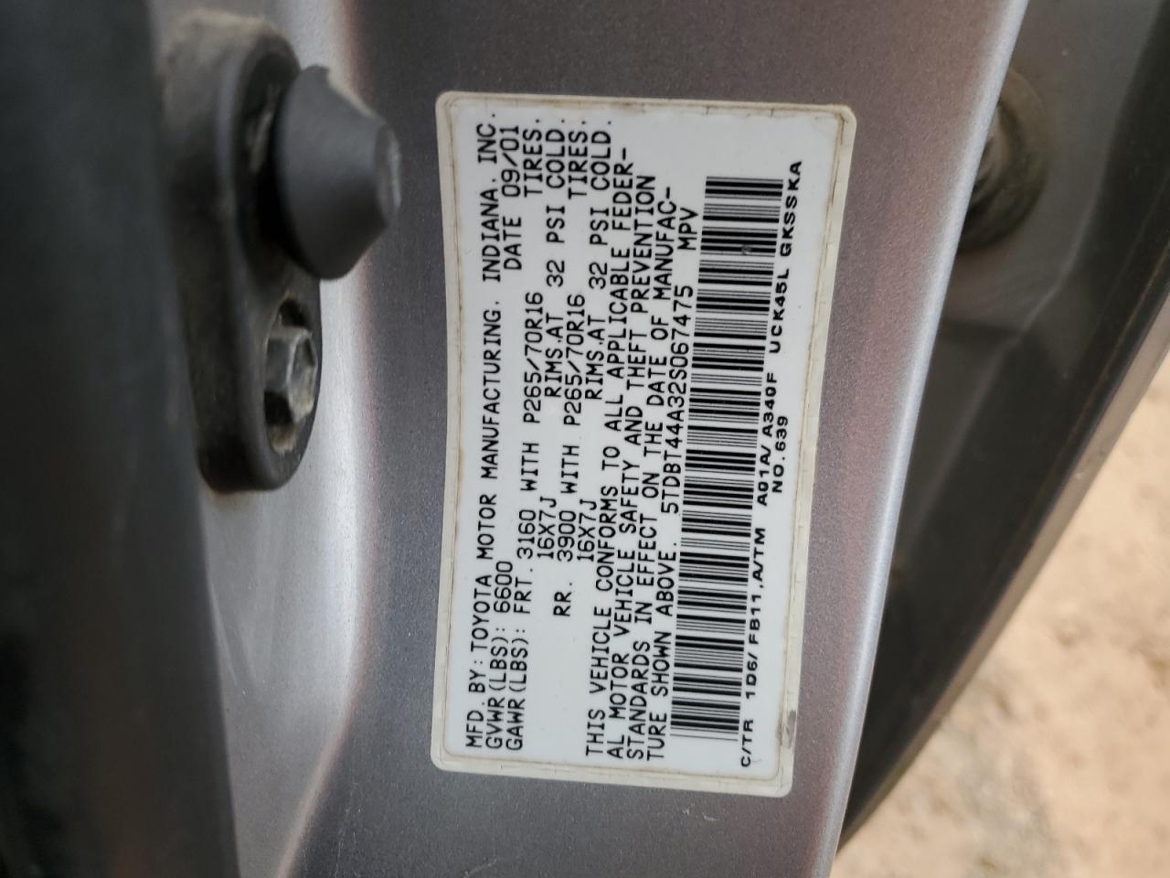 Photo 12 VIN: 5TDBT44A32S067475 - TOYOTA SEQUOIA 