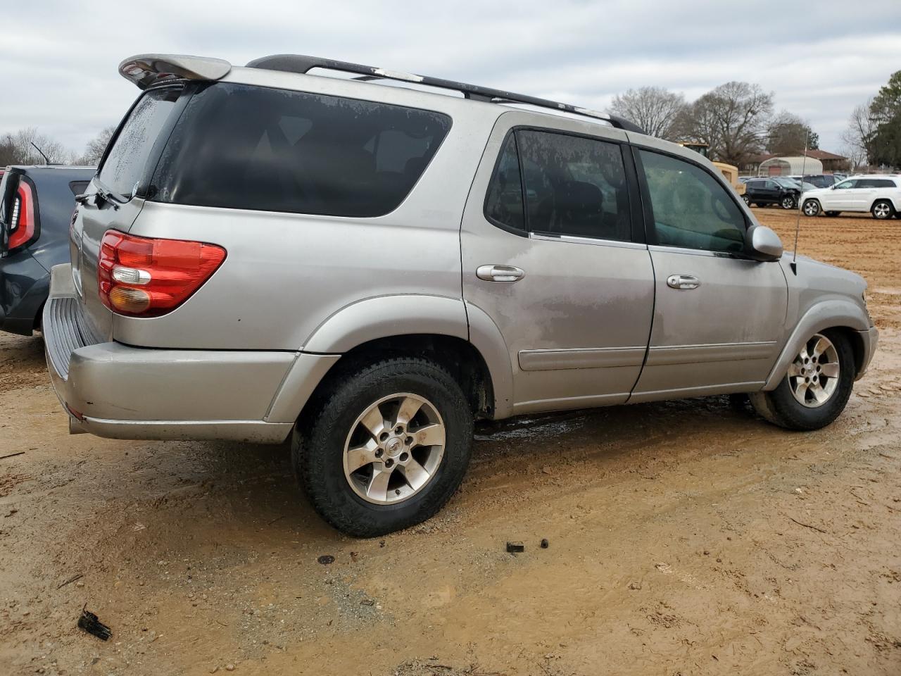 Photo 2 VIN: 5TDBT44A32S067475 - TOYOTA SEQUOIA 