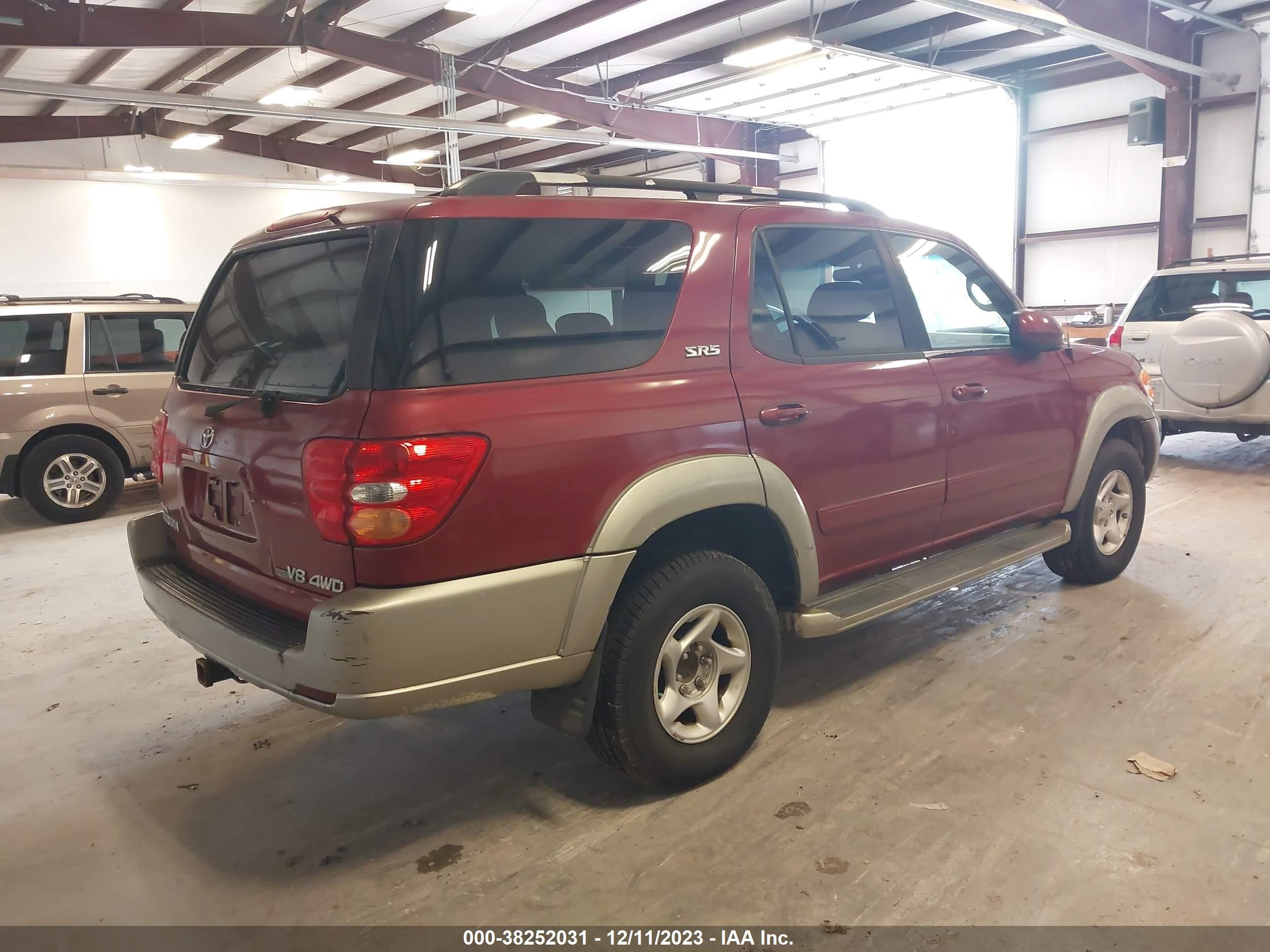 Photo 3 VIN: 5TDBT44A41S044821 - TOYOTA SEQUOIA 