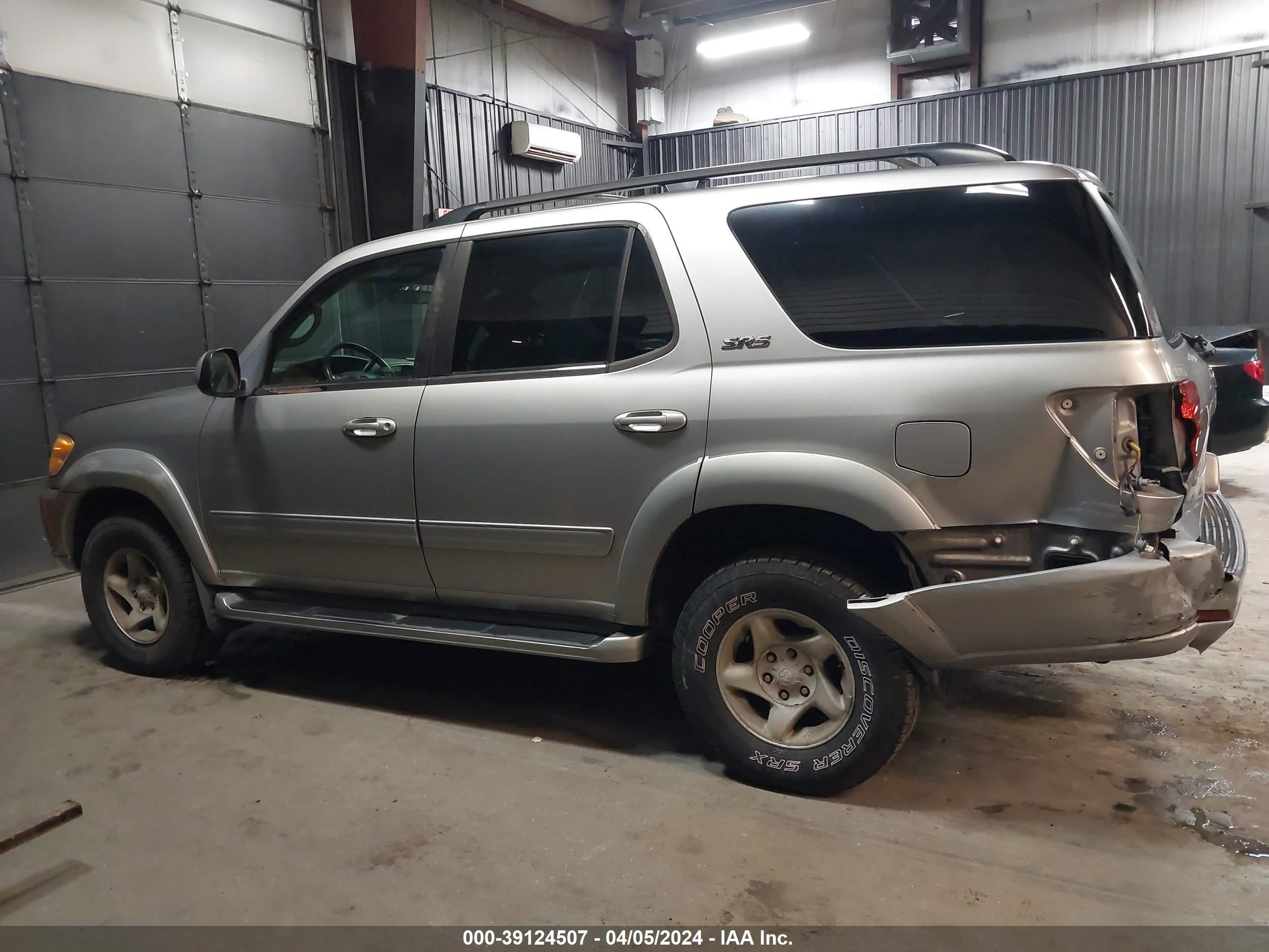 Photo 13 VIN: 5TDBT44A42S064763 - TOYOTA SEQUOIA 