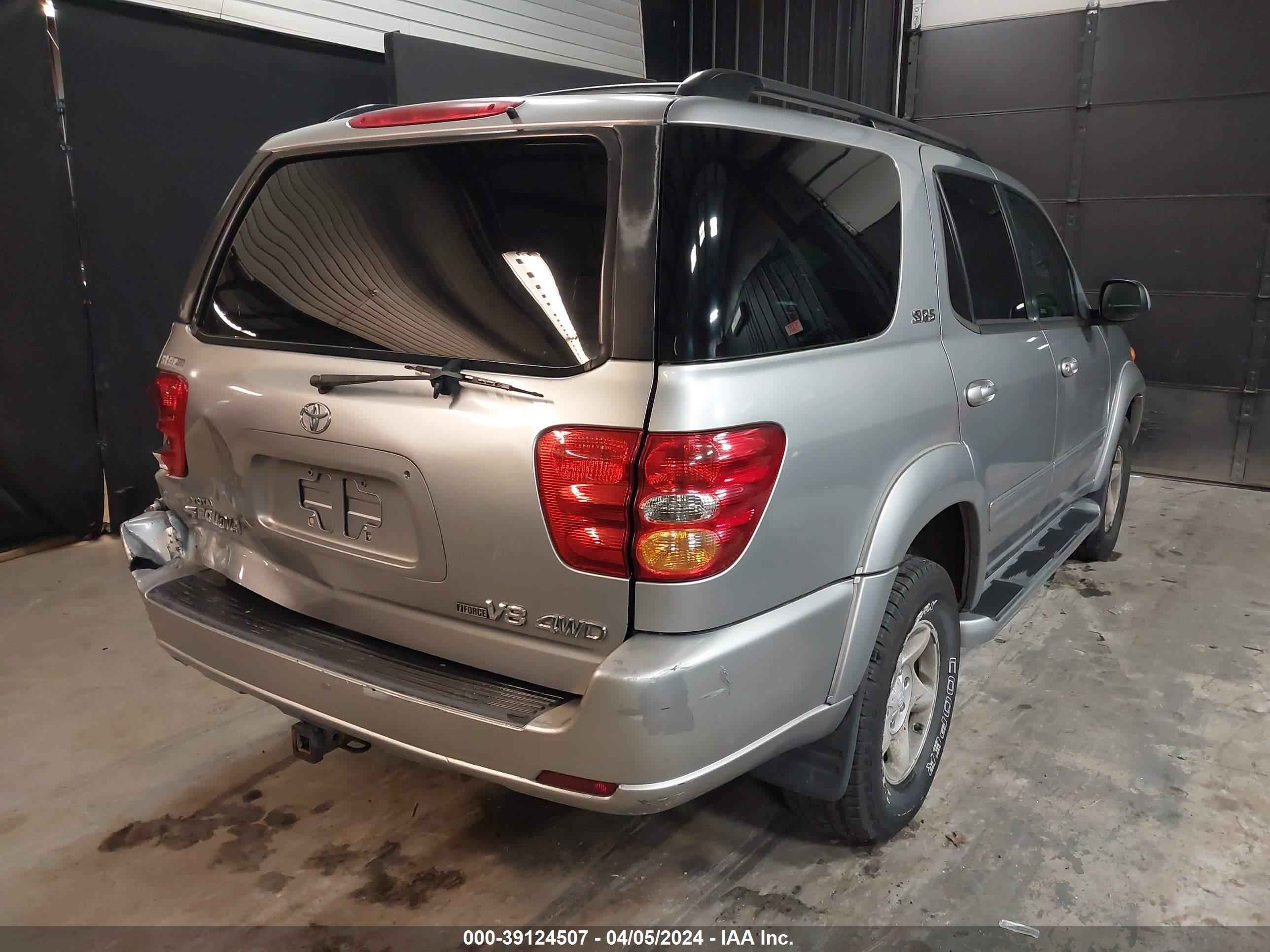 Photo 3 VIN: 5TDBT44A42S064763 - TOYOTA SEQUOIA 