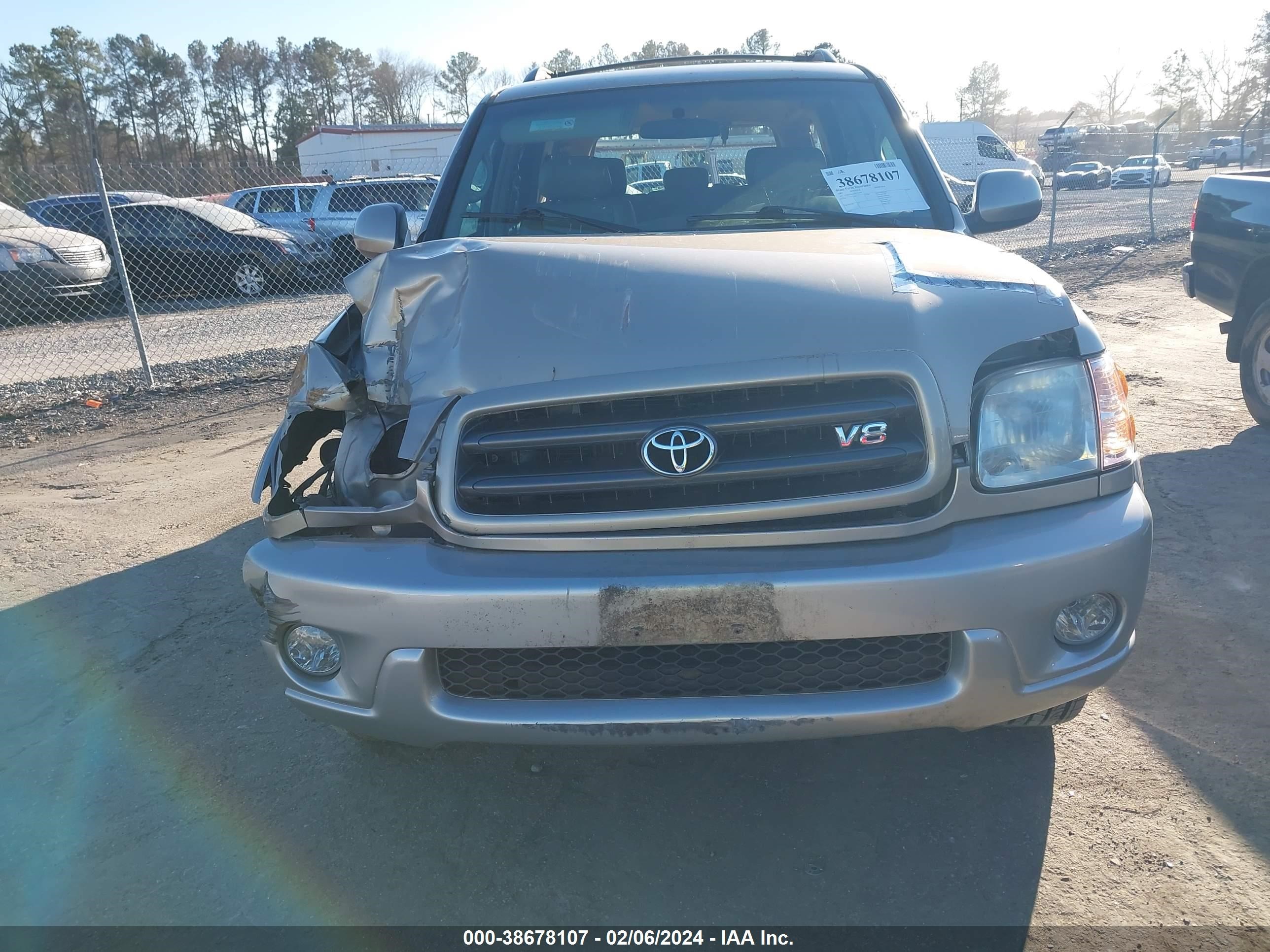 Photo 11 VIN: 5TDBT44A43S155968 - TOYOTA SEQUOIA 