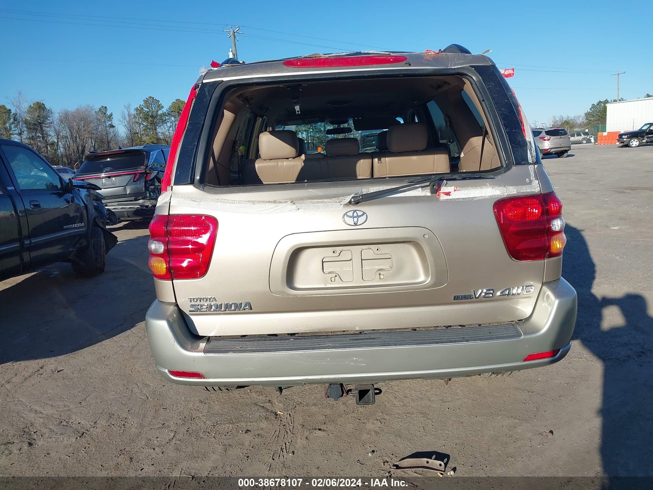 Photo 15 VIN: 5TDBT44A43S155968 - TOYOTA SEQUOIA 