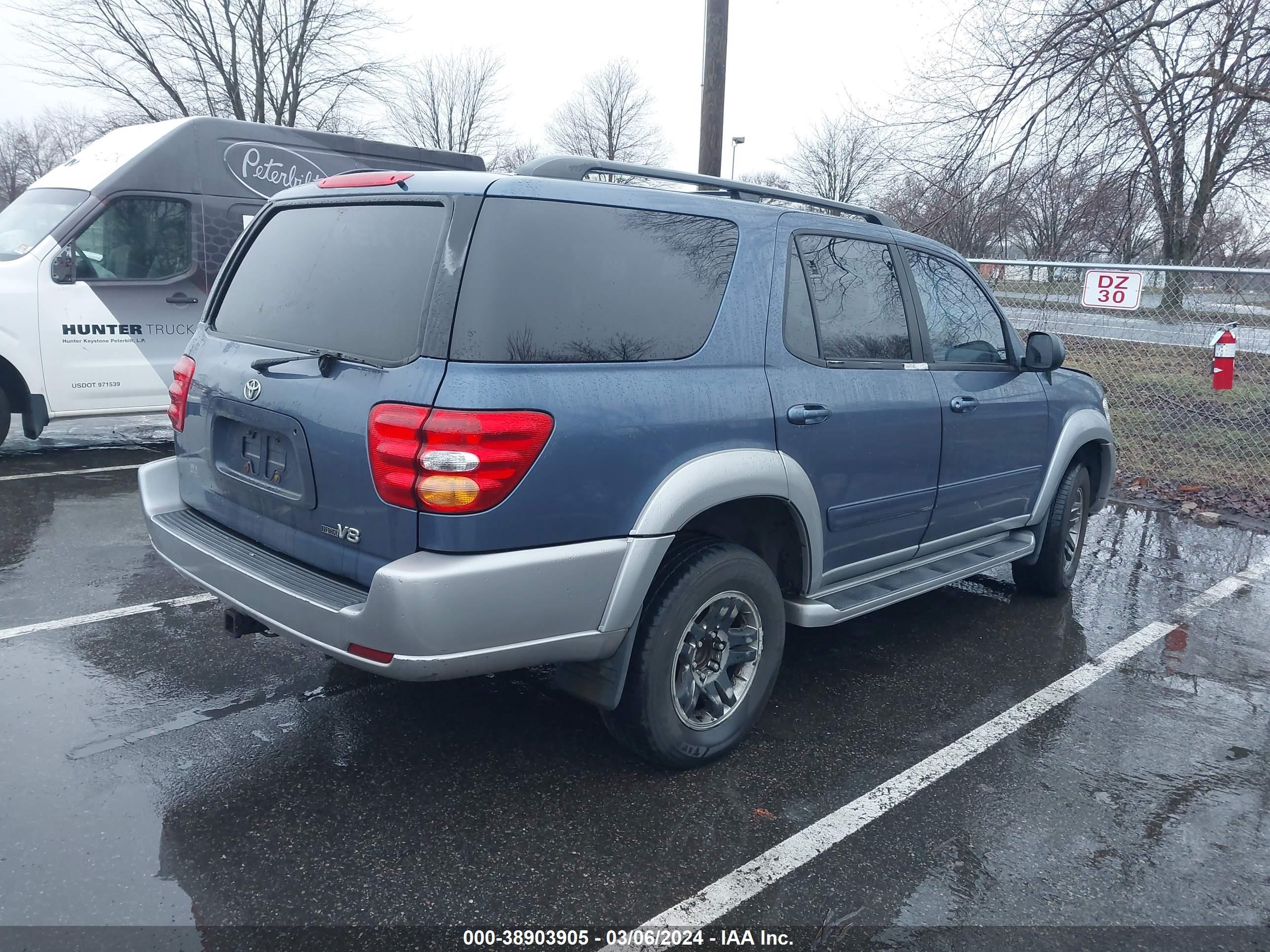 Photo 3 VIN: 5TDBT44A43S185892 - TOYOTA SEQUOIA 