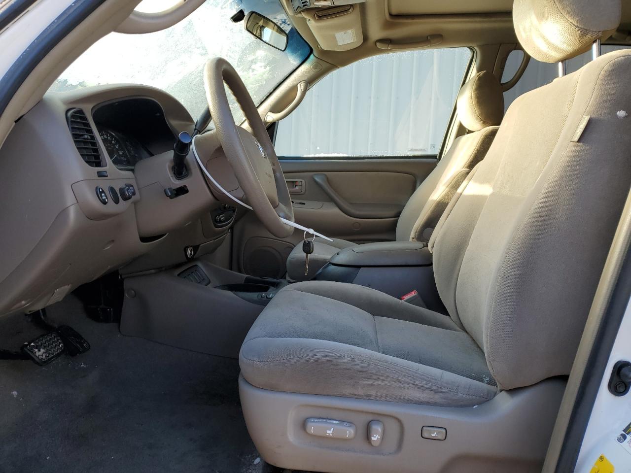 Photo 6 VIN: 5TDBT44A46S258537 - TOYOTA SEQUOIA 