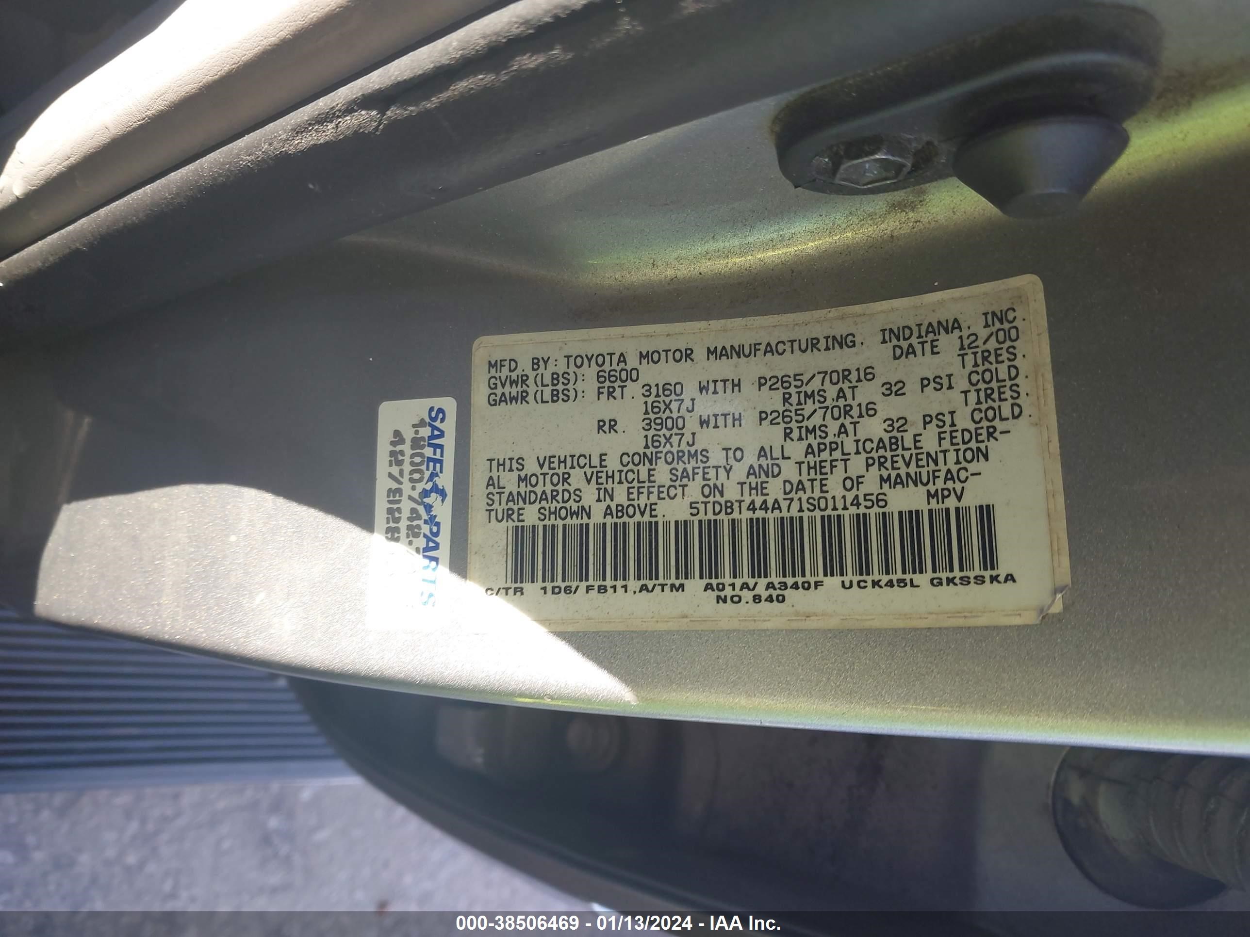 Photo 8 VIN: 5TDBT44A71S011456 - TOYOTA SEQUOIA 