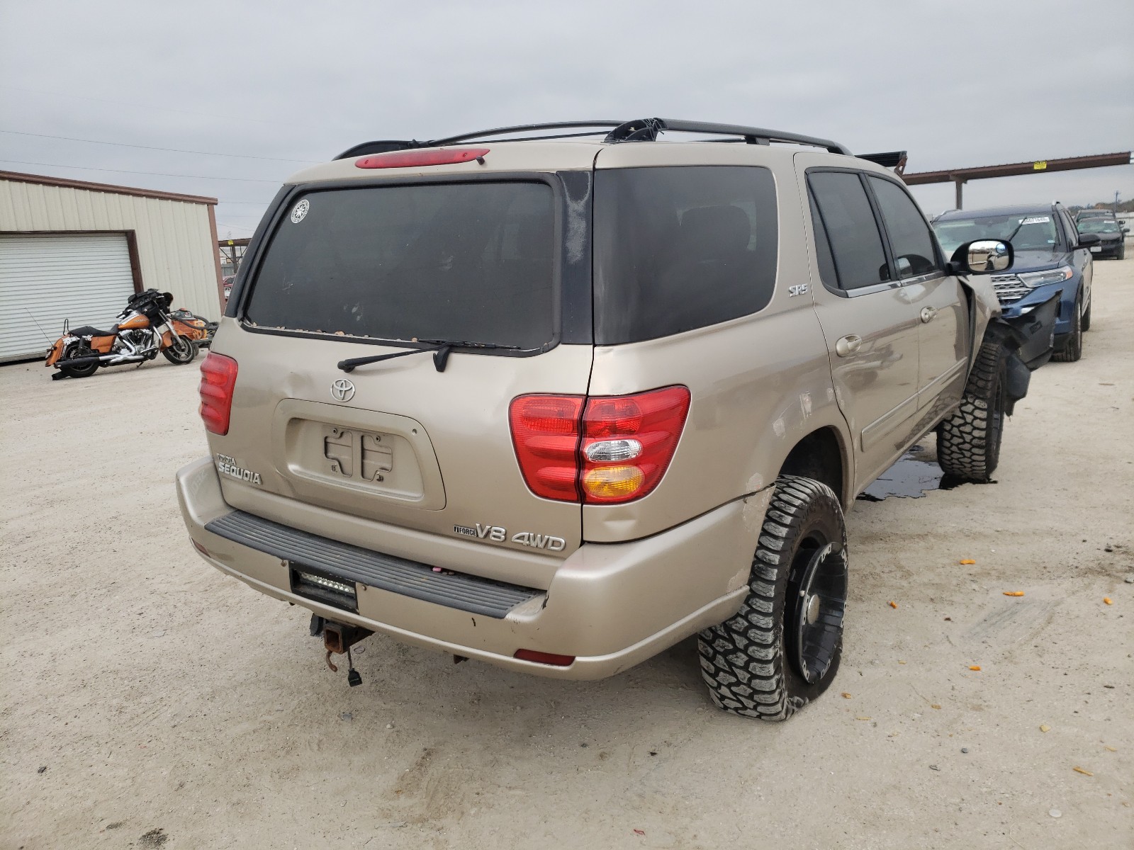 Photo 3 VIN: 5TDBT44A71S014860 - TOYOTA SEQUOIA SR 