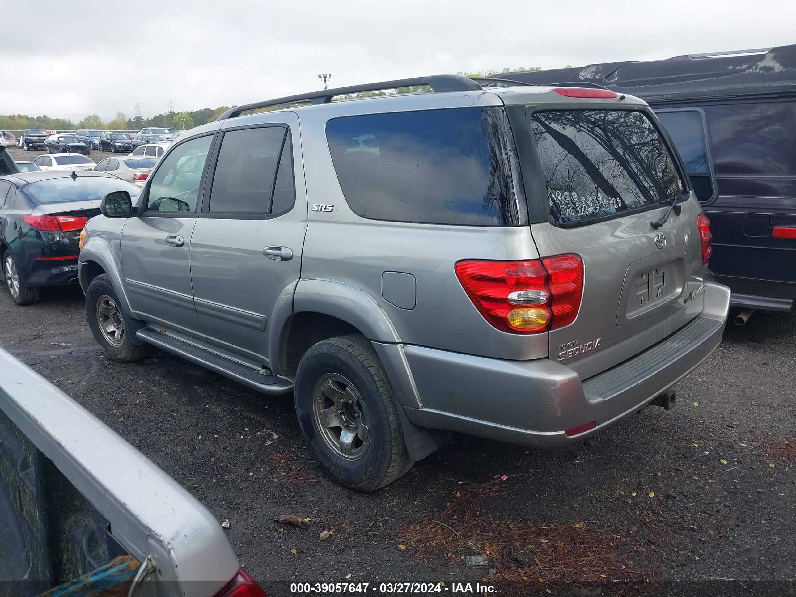 Photo 2 VIN: 5TDBT44A73S145905 - TOYOTA SEQUOIA 