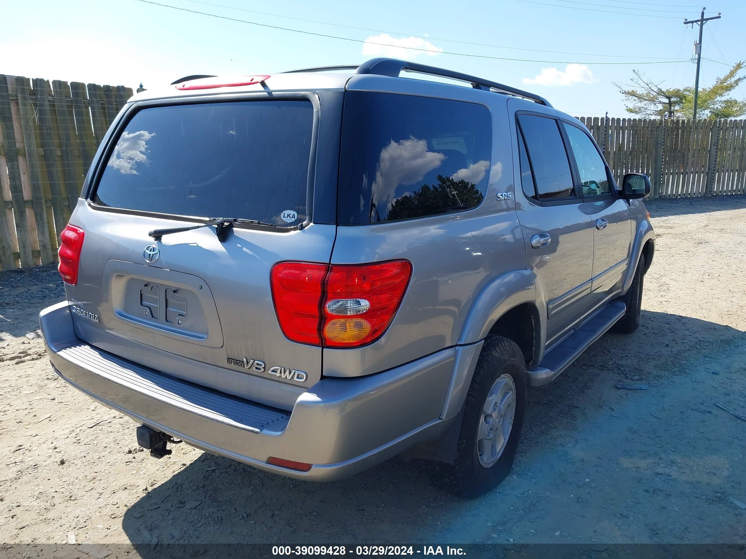 Photo 3 VIN: 5TDBT44A73S151770 - TOYOTA SEQUOIA 