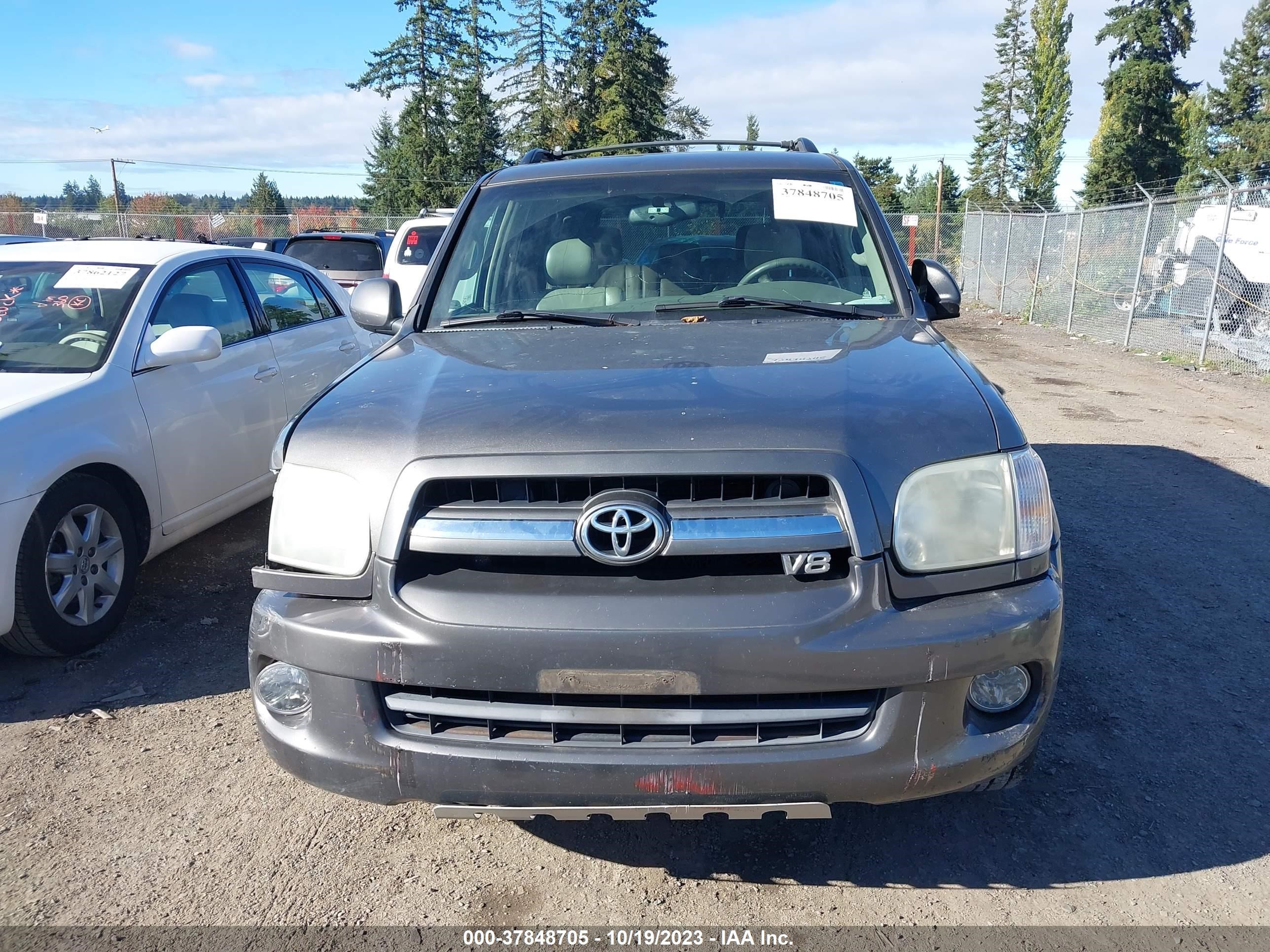 Photo 11 VIN: 5TDBT44A75S240824 - TOYOTA SEQUOIA 