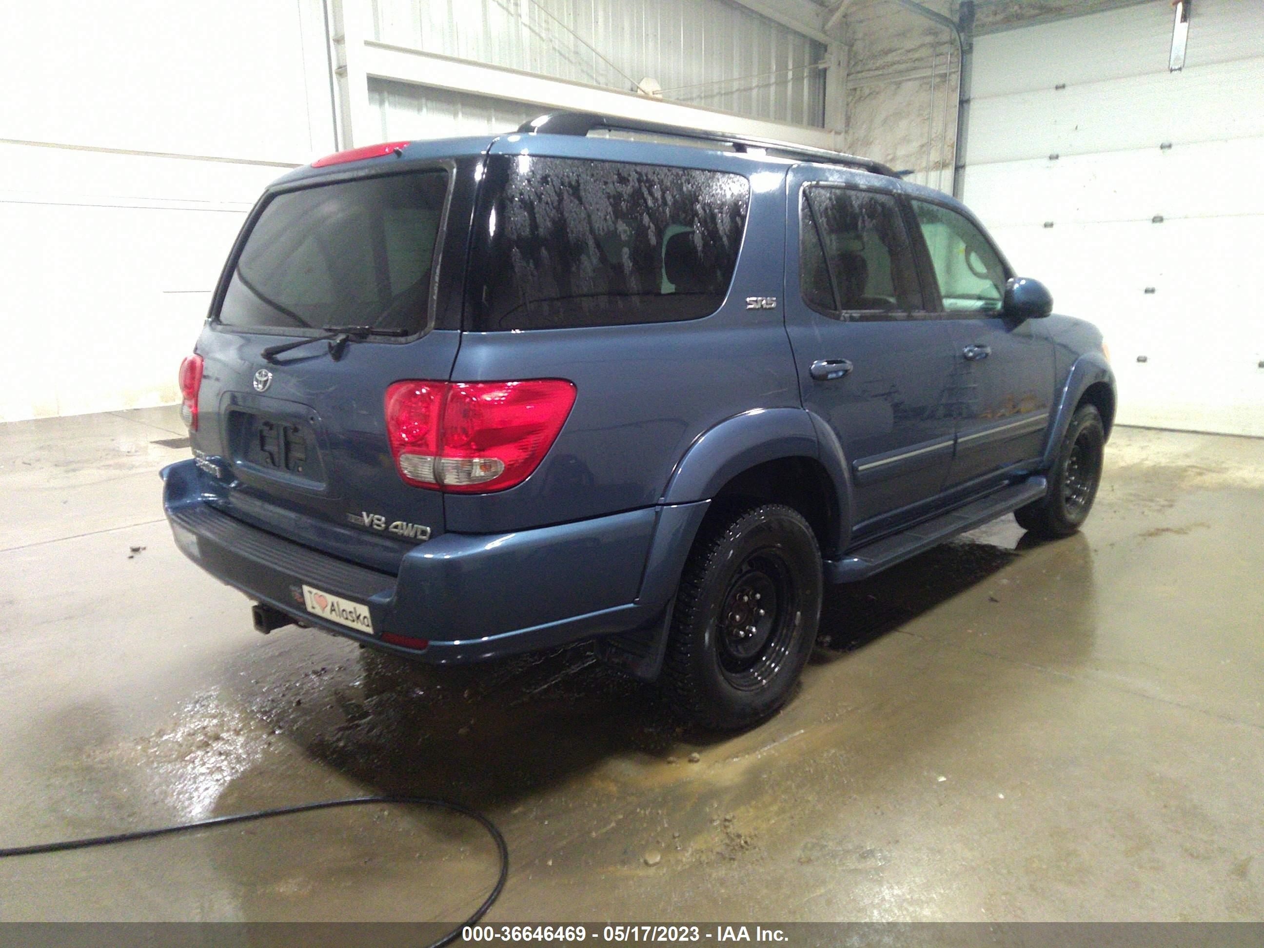 Photo 3 VIN: 5TDBT44A76S267135 - TOYOTA SEQUOIA 