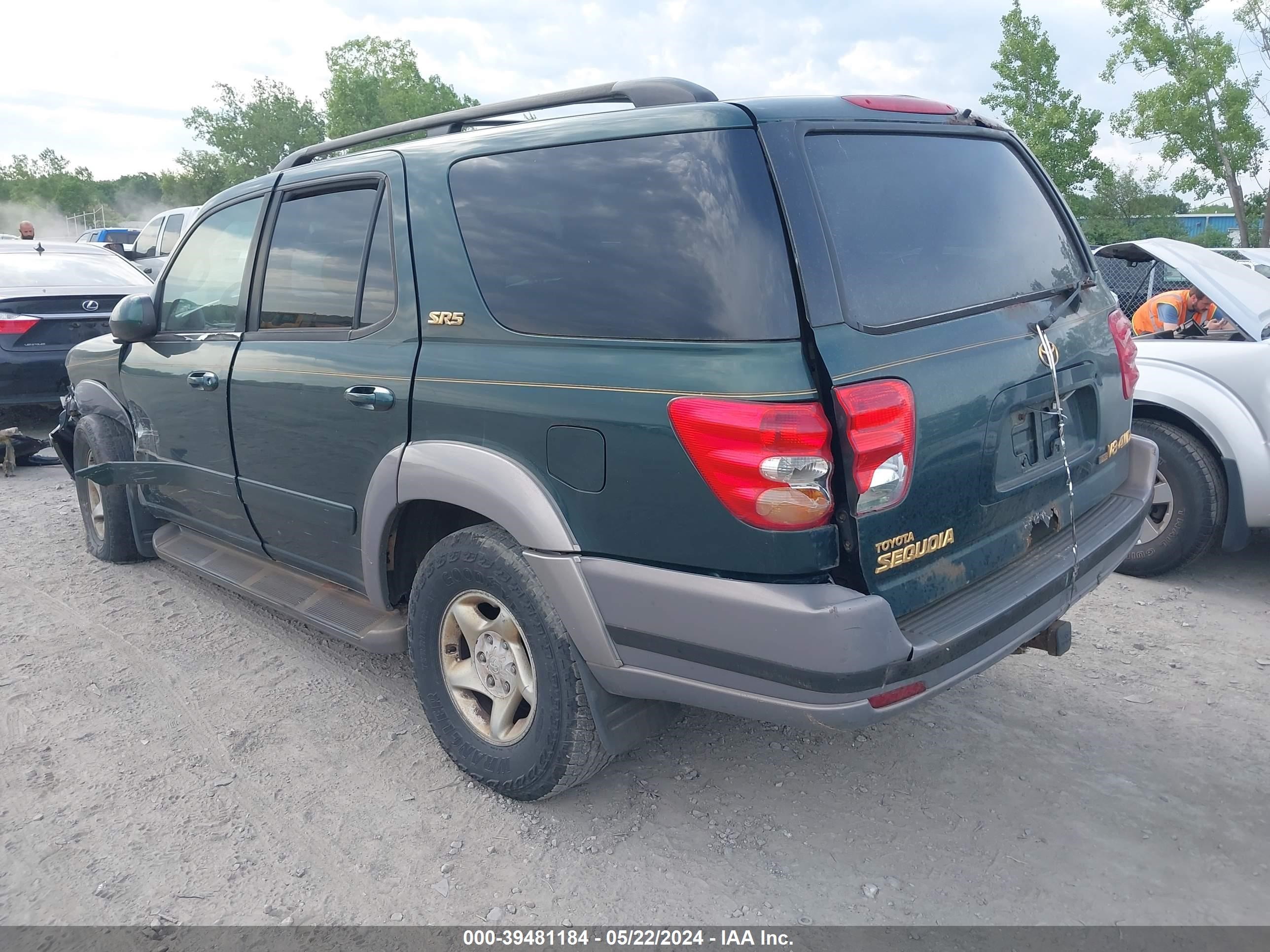 Photo 2 VIN: 5TDBT44A81S006931 - TOYOTA SEQUOIA 