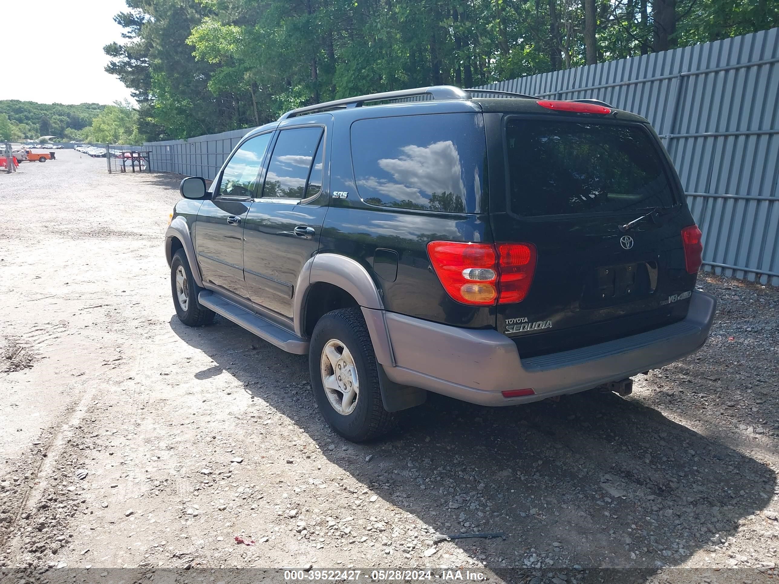 Photo 2 VIN: 5TDBT44A82S070856 - TOYOTA SEQUOIA 