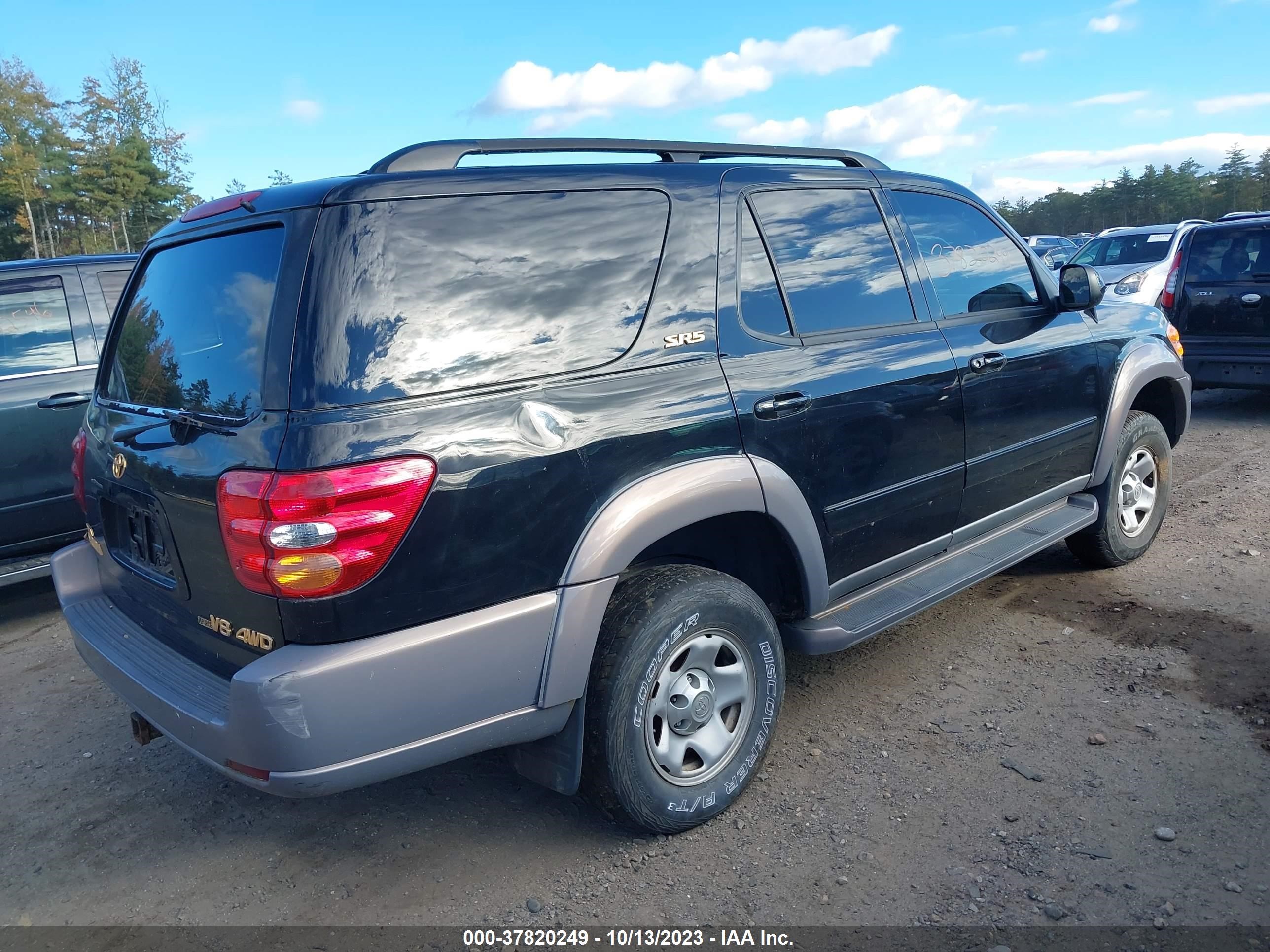 Photo 3 VIN: 5TDBT44A82S087513 - TOYOTA SEQUOIA 