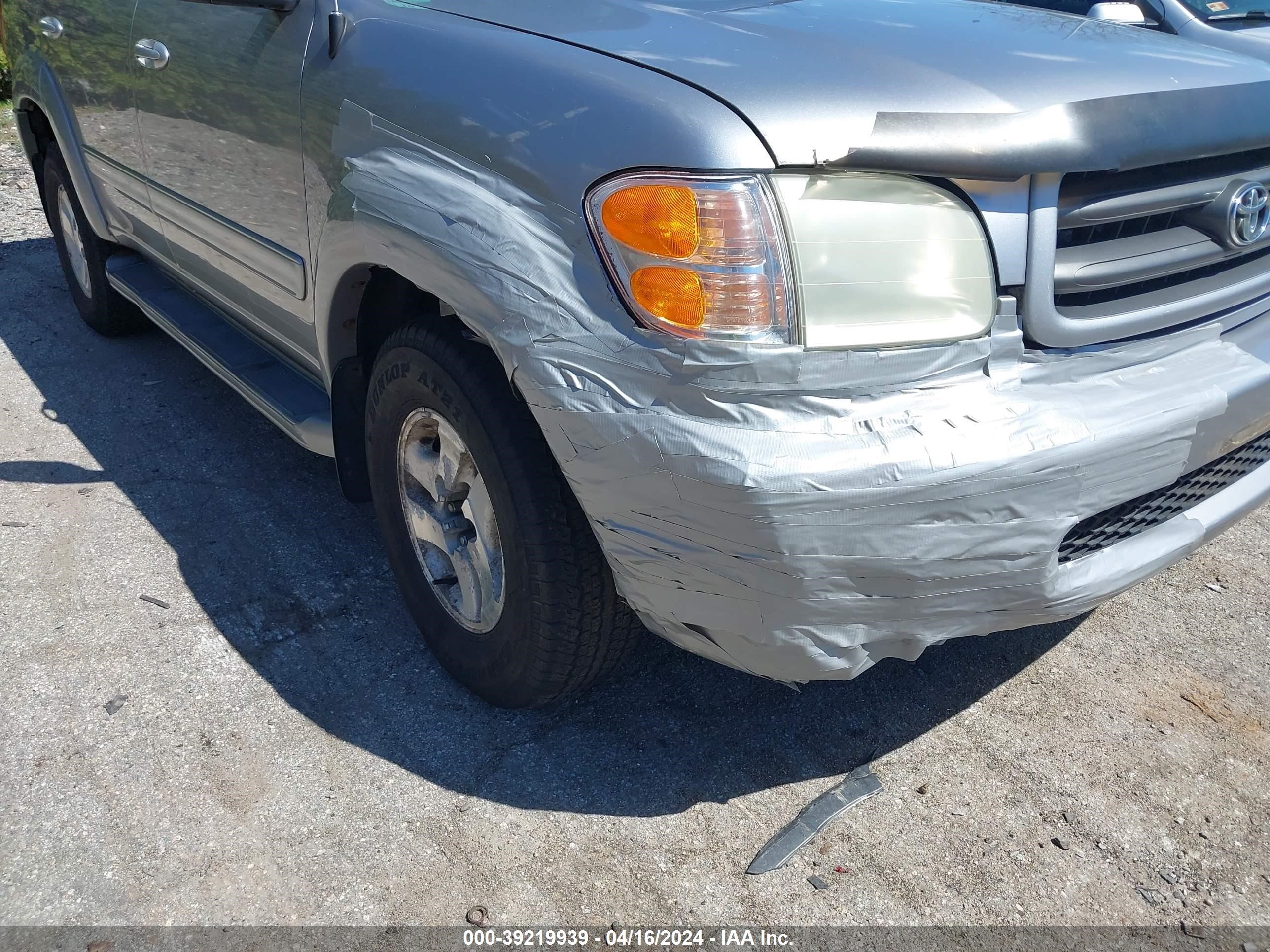 Photo 5 VIN: 5TDBT44A94S217558 - TOYOTA SEQUOIA 