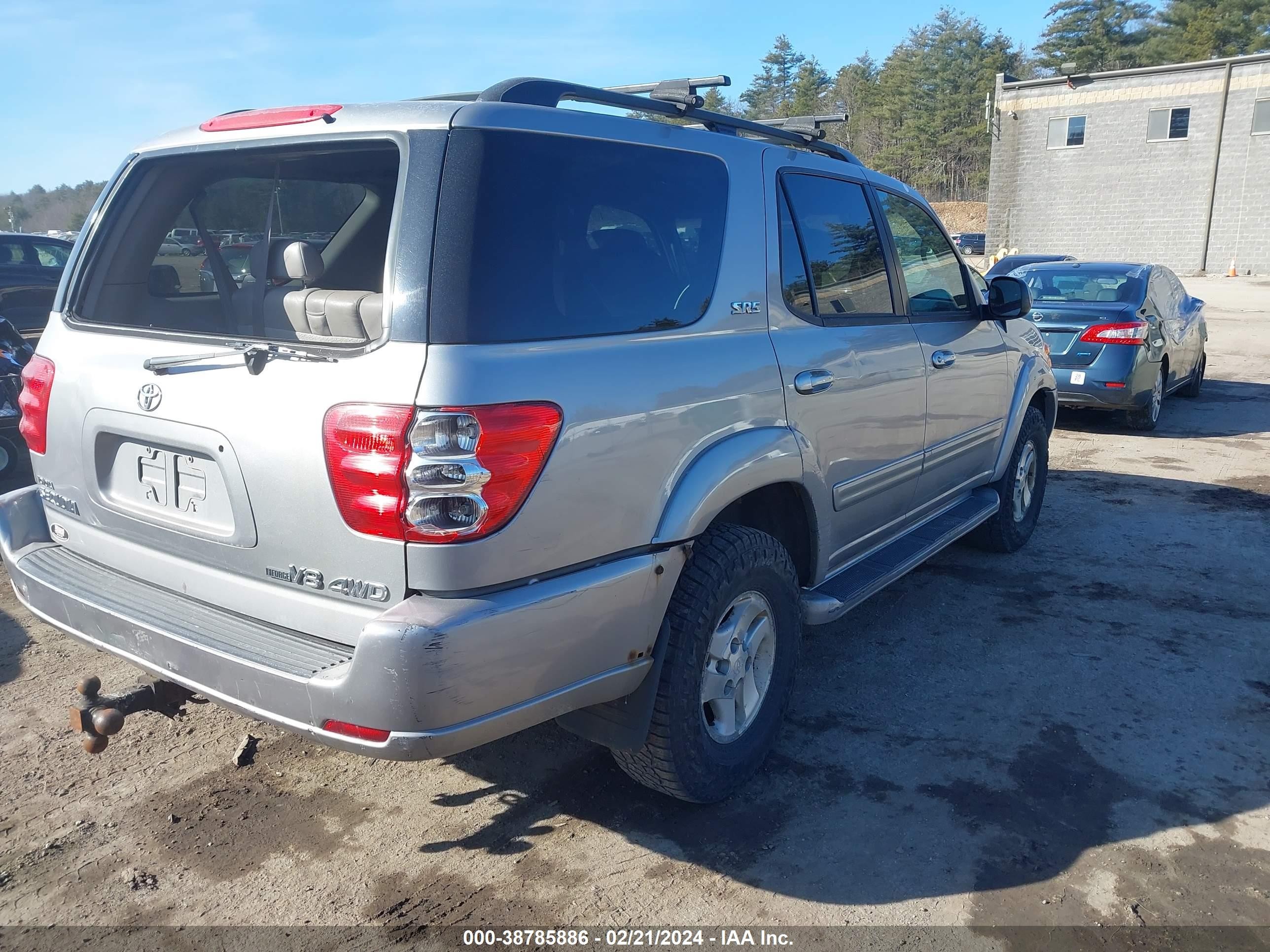 Photo 3 VIN: 5TDBT44A94S224610 - TOYOTA SEQUOIA 