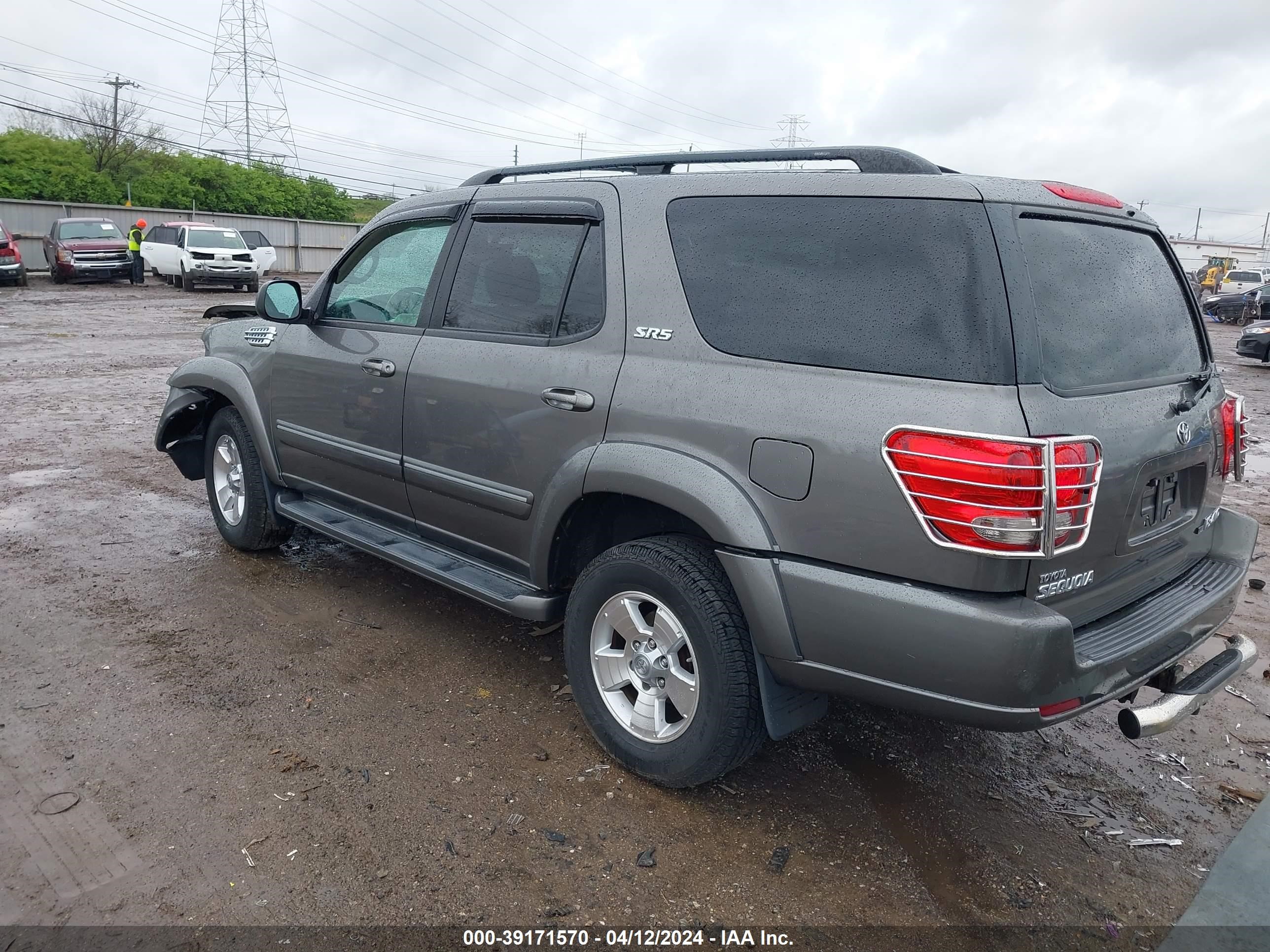 Photo 2 VIN: 5TDBT44AX6S275472 - TOYOTA SEQUOIA 