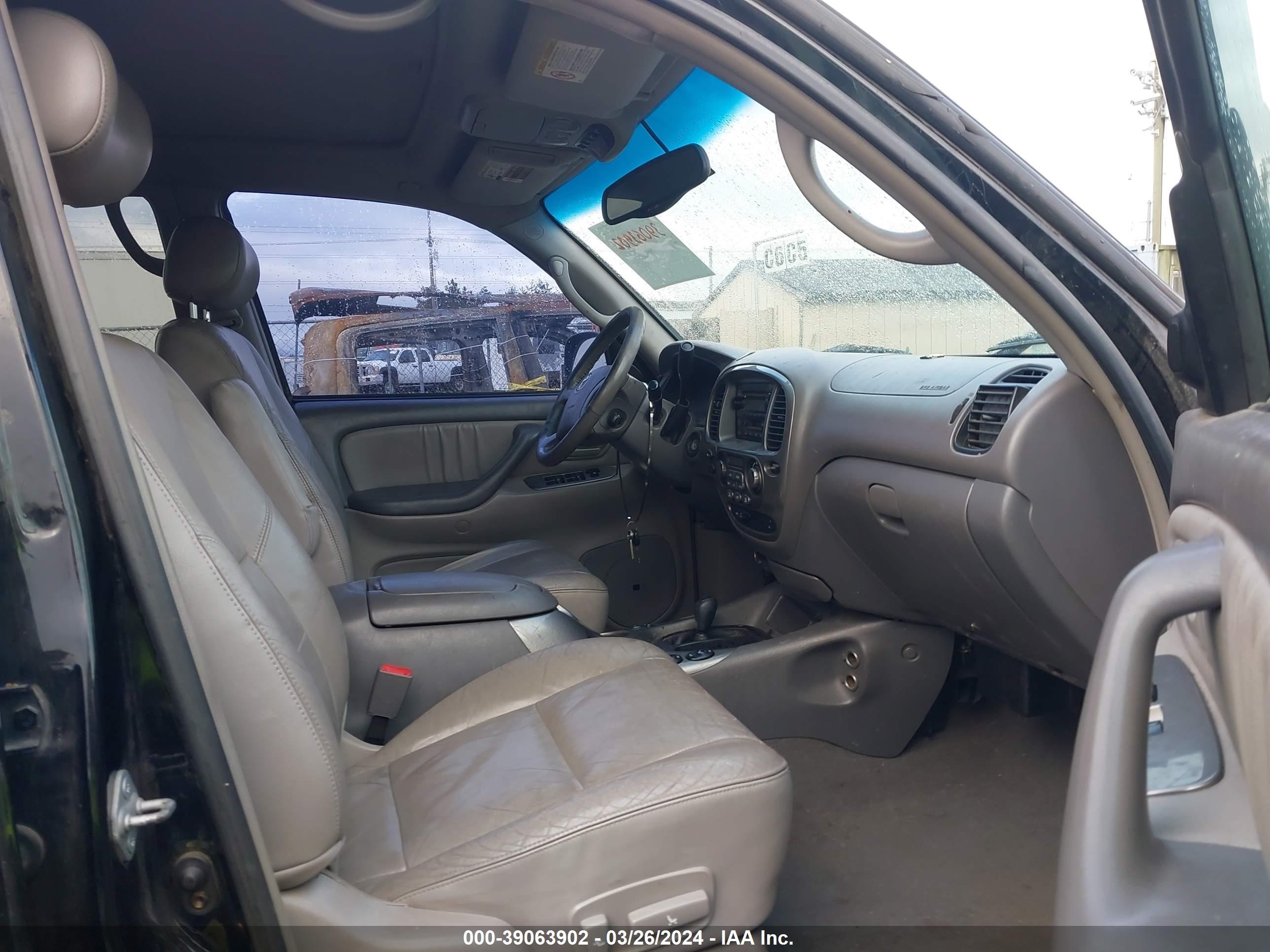 Photo 4 VIN: 5TDBT48A14S226927 - TOYOTA SEQUOIA 