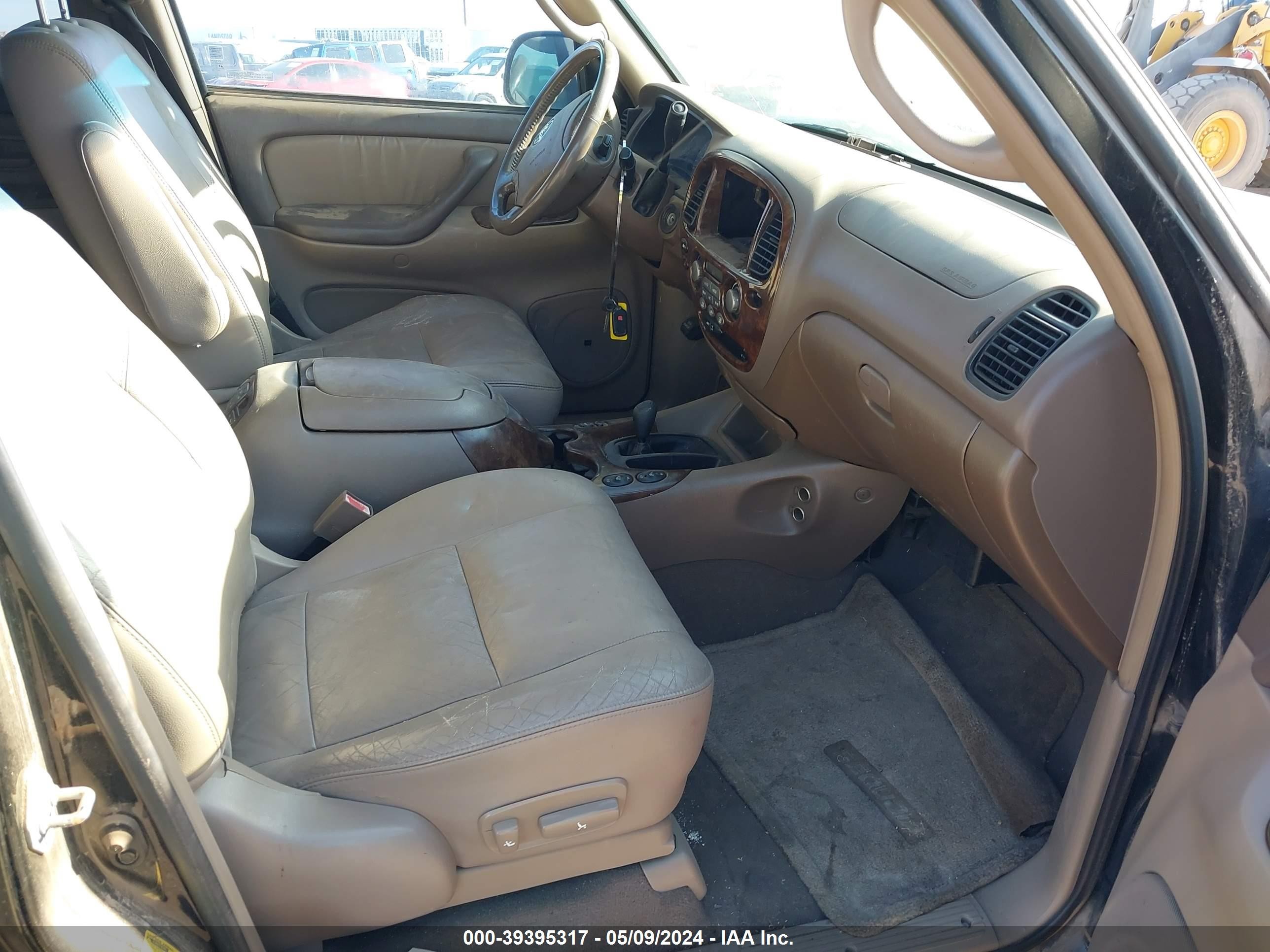 Photo 4 VIN: 5TDBT48A14S227284 - TOYOTA SEQUOIA 