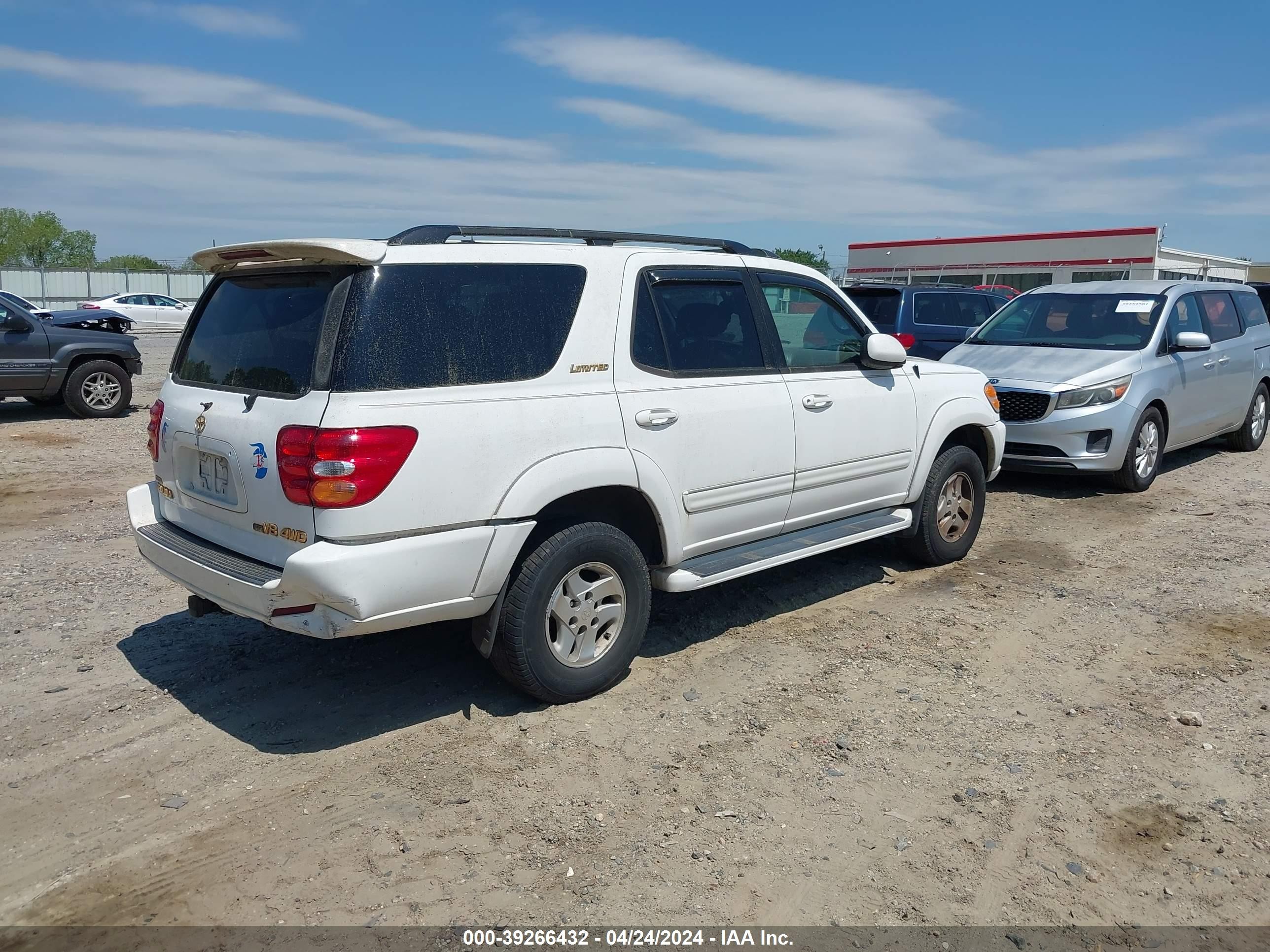 Photo 3 VIN: 5TDBT48A32S128320 - TOYOTA SEQUOIA 