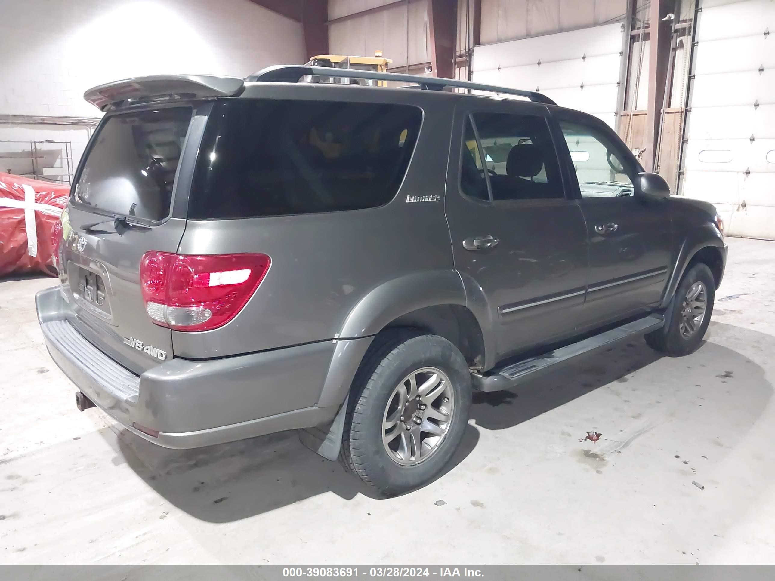 Photo 3 VIN: 5TDBT48A35S247621 - TOYOTA SEQUOIA 