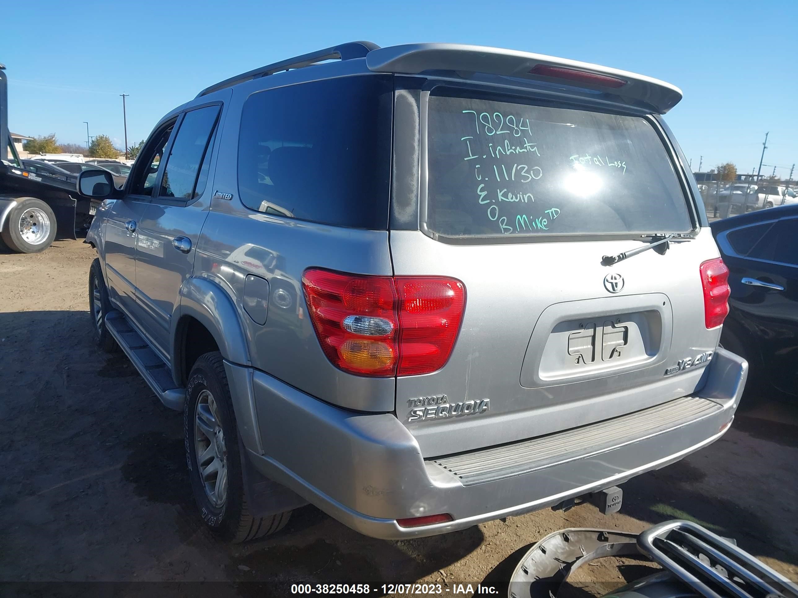 Photo 2 VIN: 5TDBT48A43S177639 - TOYOTA SEQUOIA 