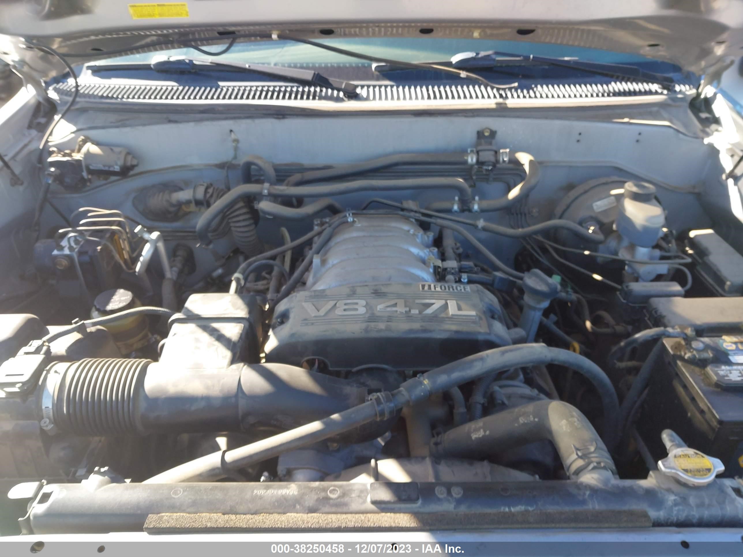 Photo 9 VIN: 5TDBT48A43S177639 - TOYOTA SEQUOIA 