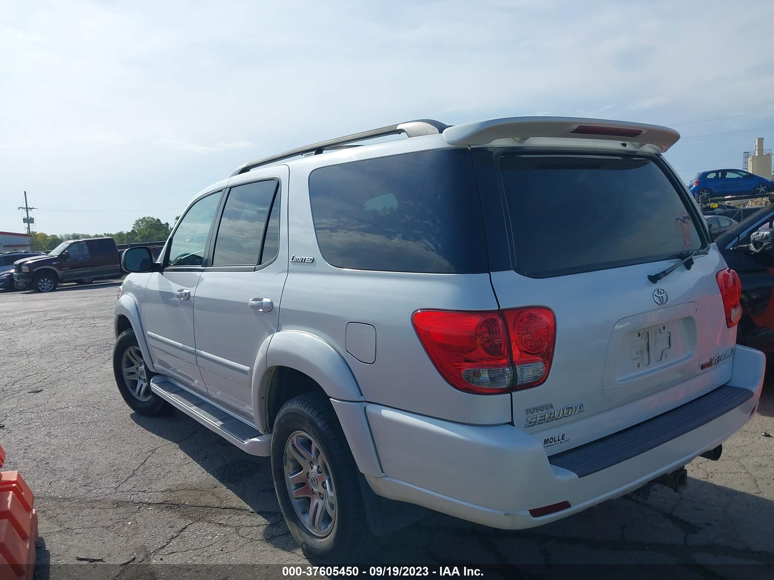 Photo 2 VIN: 5TDBT48A47S288200 - TOYOTA SEQUOIA 