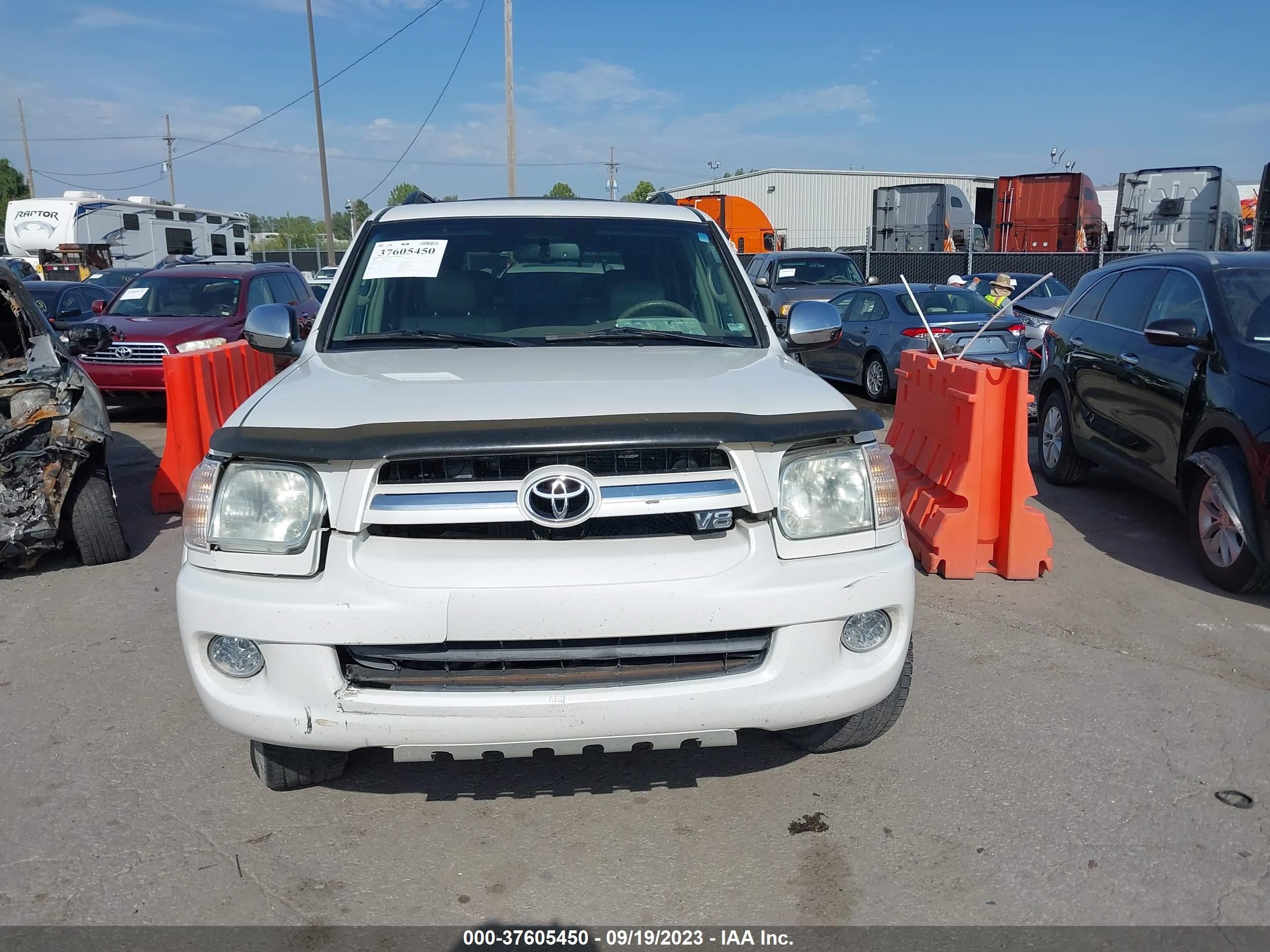 Photo 5 VIN: 5TDBT48A47S288200 - TOYOTA SEQUOIA 