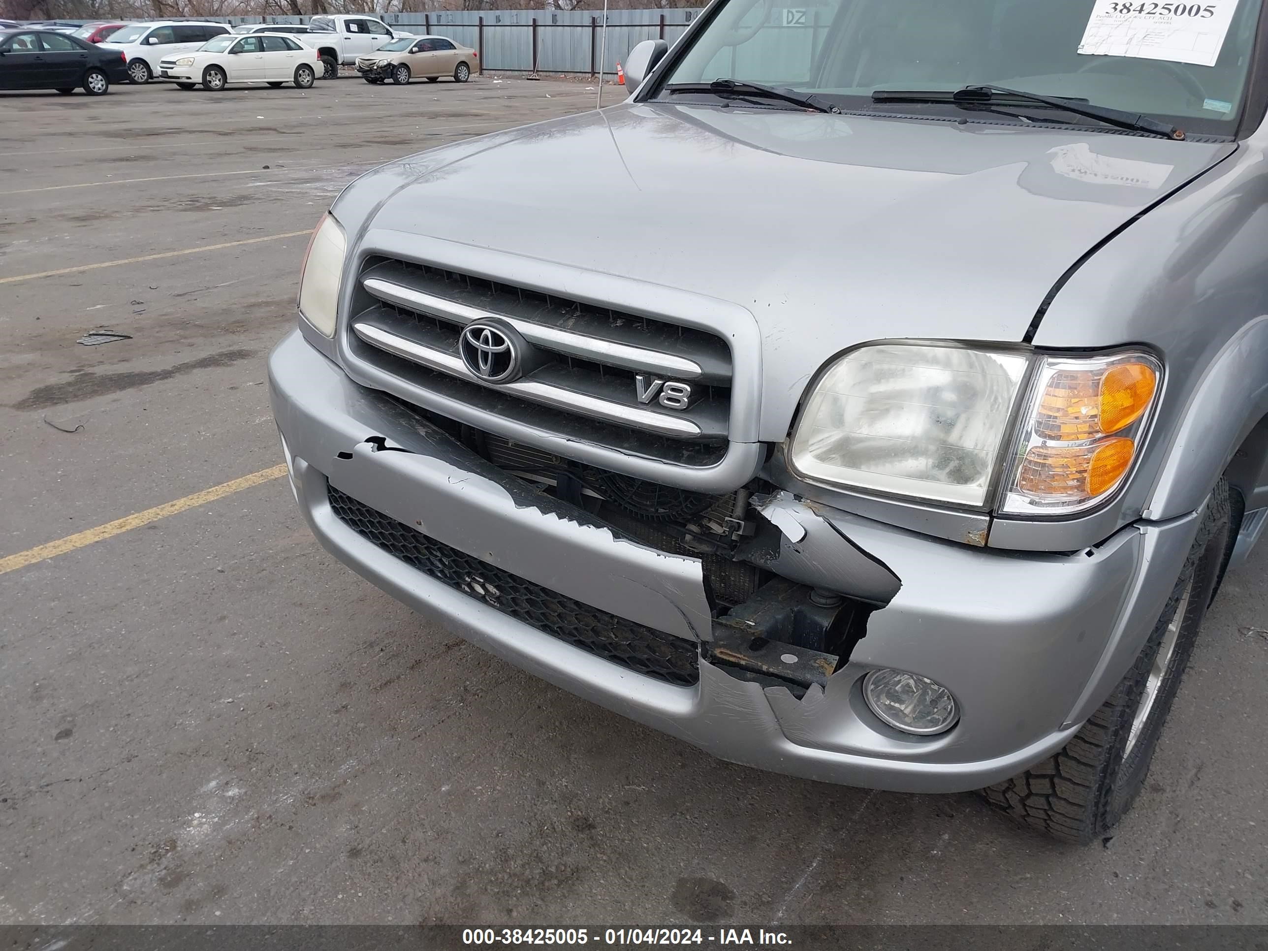 Photo 5 VIN: 5TDBT48A52S121272 - TOYOTA SEQUOIA 