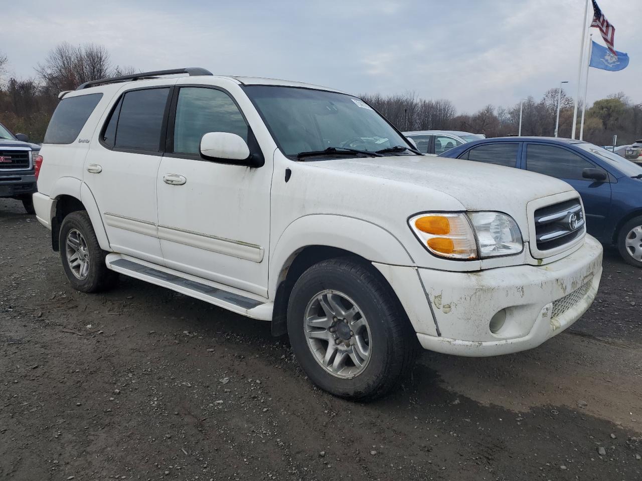 Photo 3 VIN: 5TDBT48A73S157725 - TOYOTA SEQUOIA 