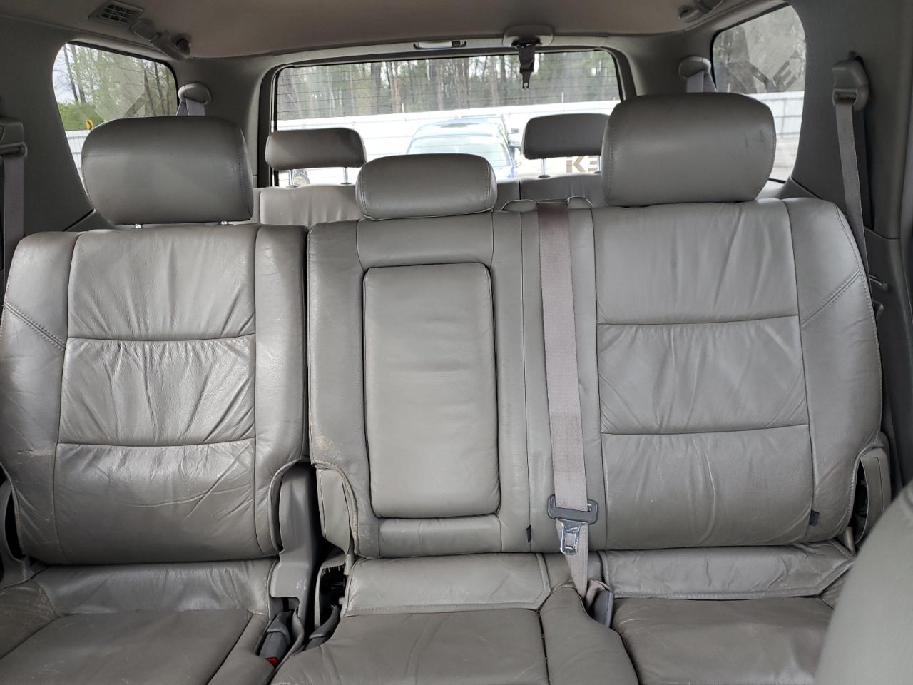 Photo 9 VIN: 5TDBT48A81S031127 - TOYOTA SEQUOIA 