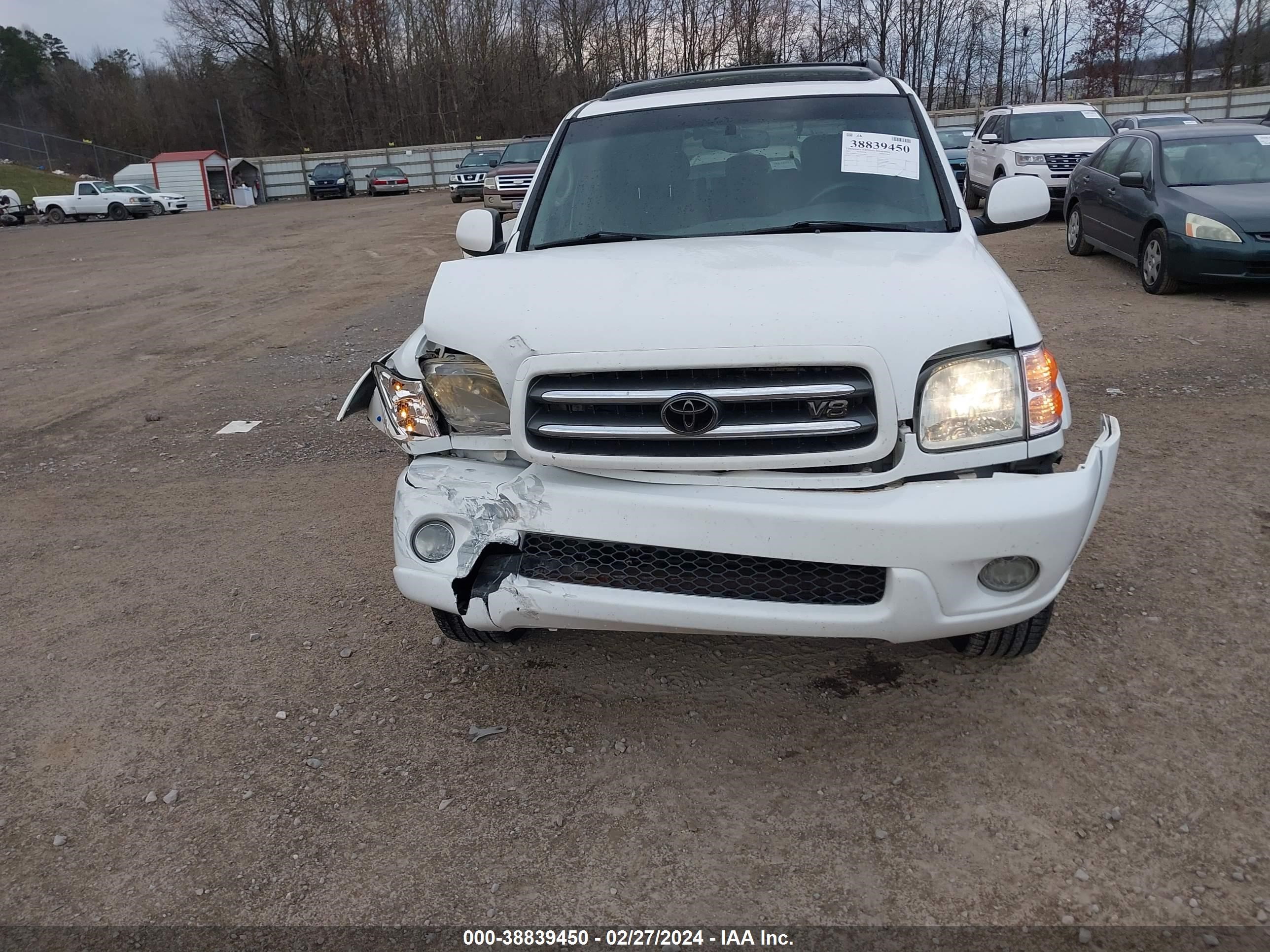 Photo 5 VIN: 5TDBT48A83S173450 - TOYOTA SEQUOIA 