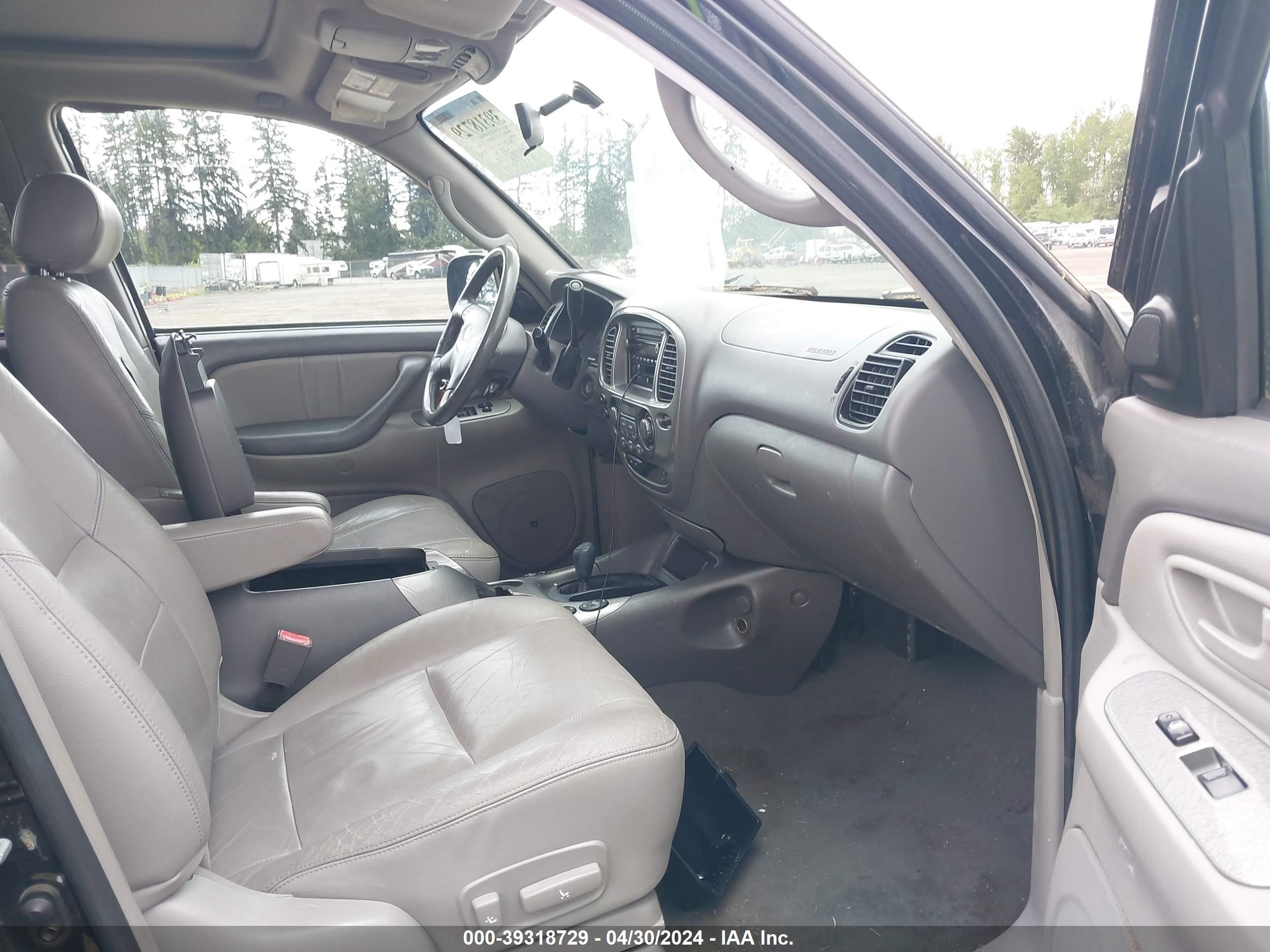 Photo 4 VIN: 5TDBT48AX2S084025 - TOYOTA SEQUOIA 