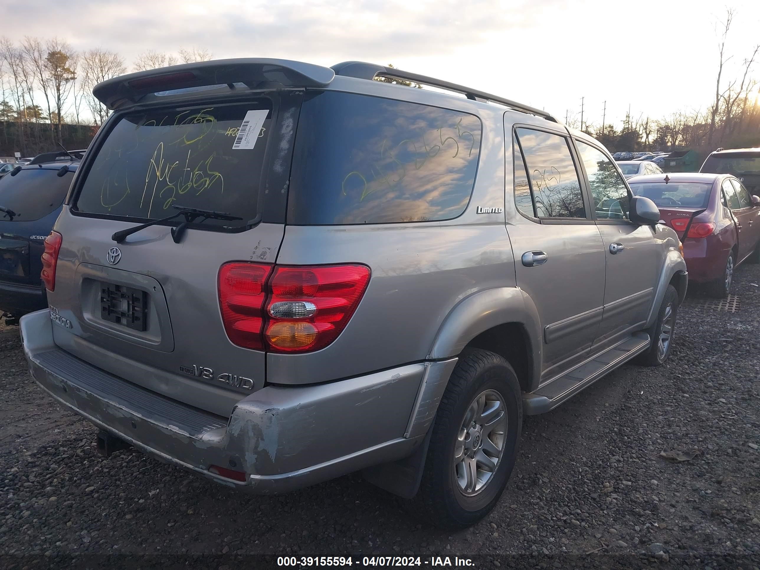 Photo 3 VIN: 5TDBT48AX3S146105 - TOYOTA SEQUOIA 