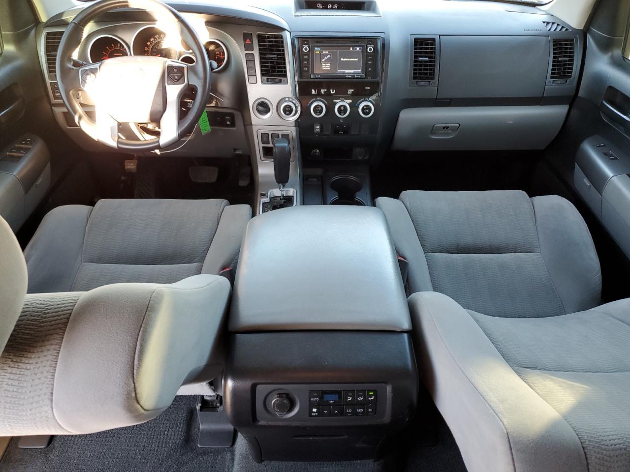 Photo 7 VIN: 5TDBW5G14HS153086 - TOYOTA SEQUOIA 