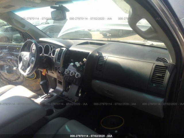 Photo 4 VIN: 5TDBW5G16GS136871 - TOYOTA SEQUOIA 