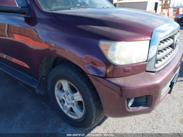 Photo 5 VIN: 5TDBW5G18AS032924 - TOYOTA SEQUOIA 