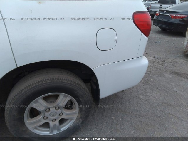 Photo 5 VIN: 5TDBW5G19GS132555 - TOYOTA SEQUOIA 